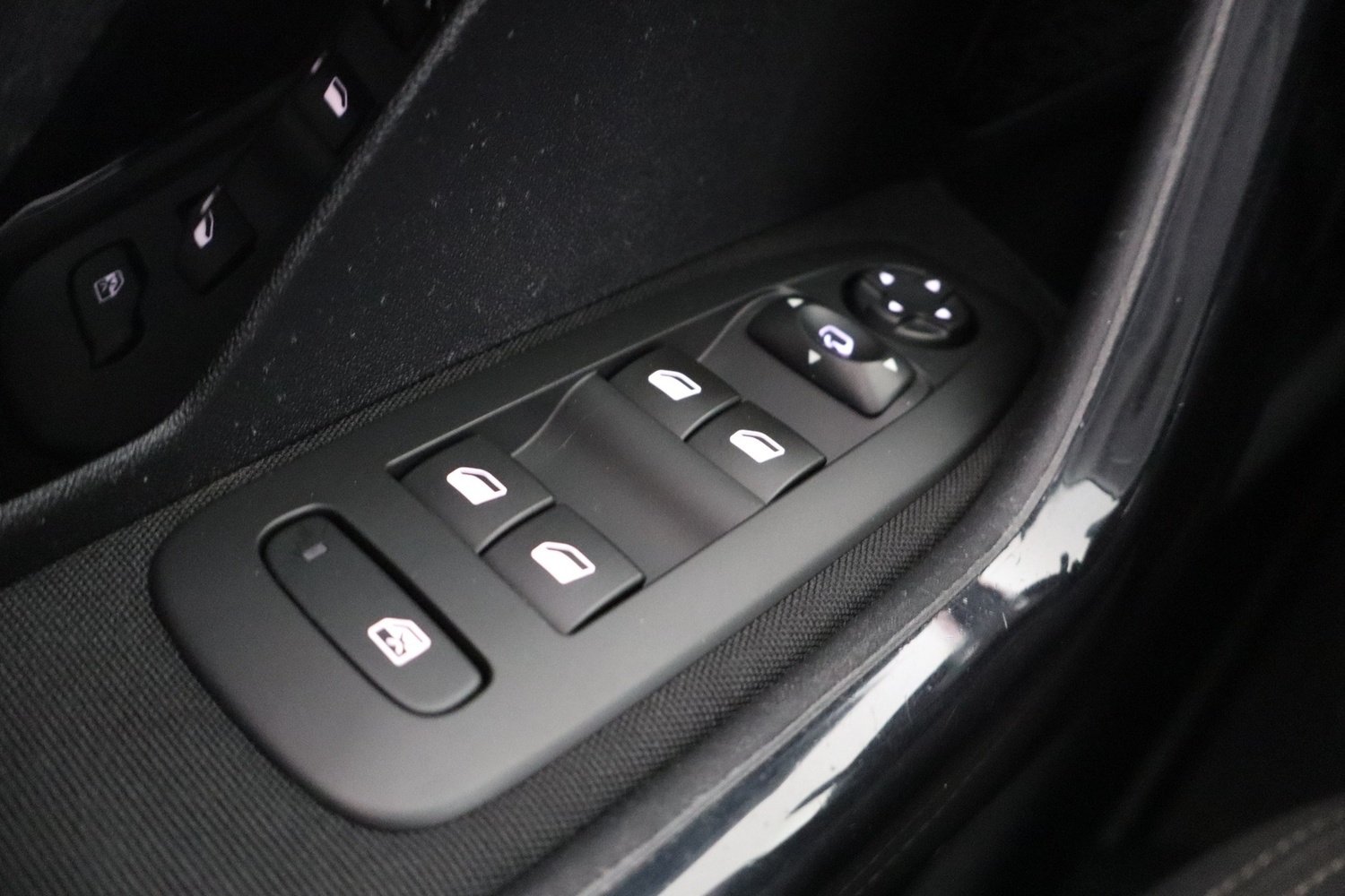 Peugeot 208 vaihtoauto