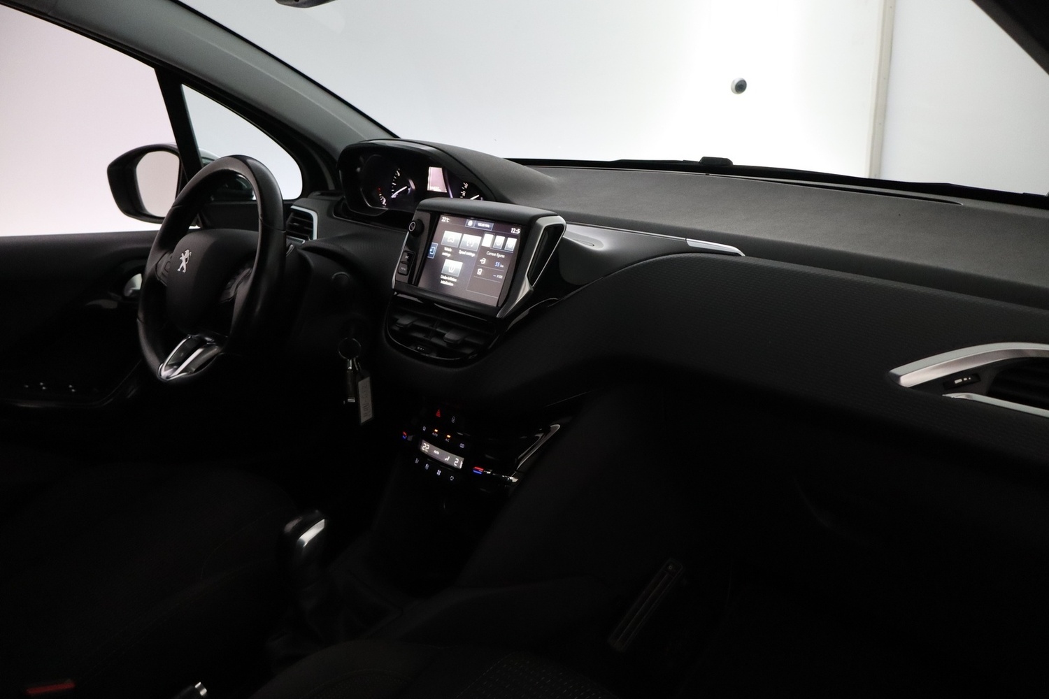 Peugeot 208 vaihtoauto