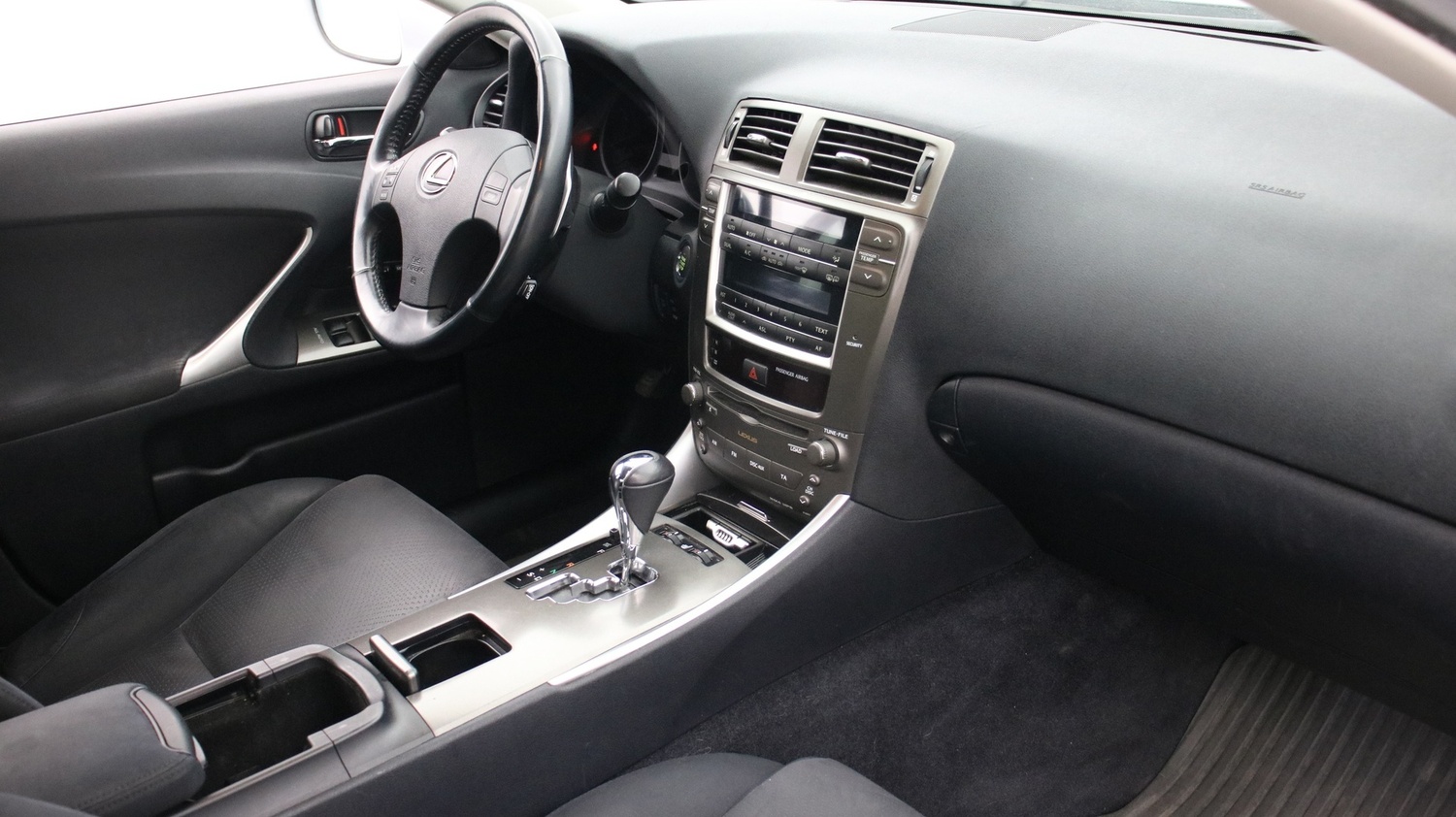 Lexus IS vaihtoauto