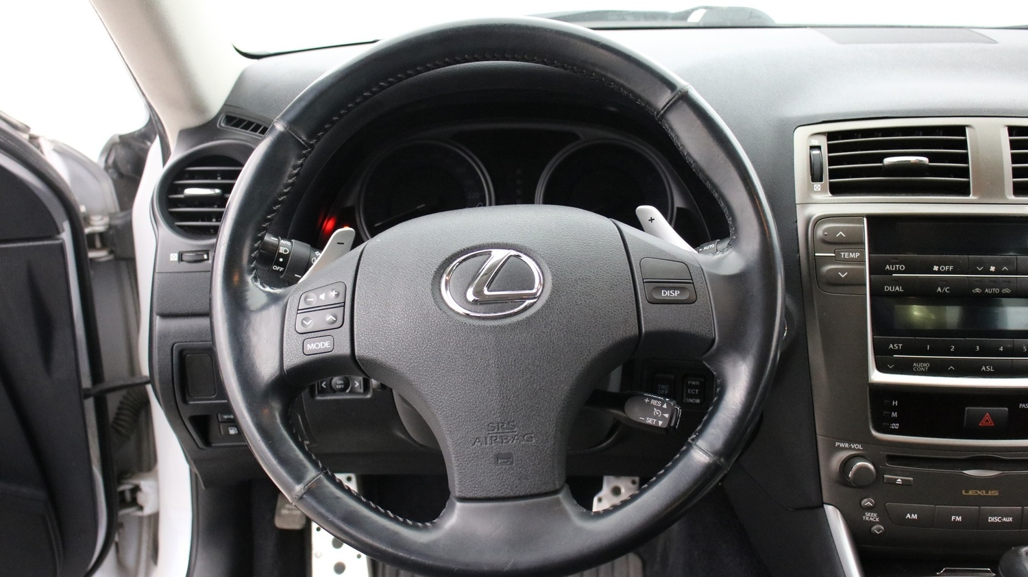Lexus IS vaihtoauto