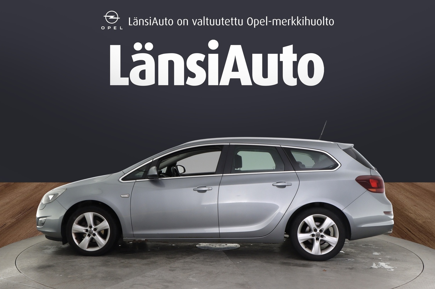 Opel Astra vaihtoauto