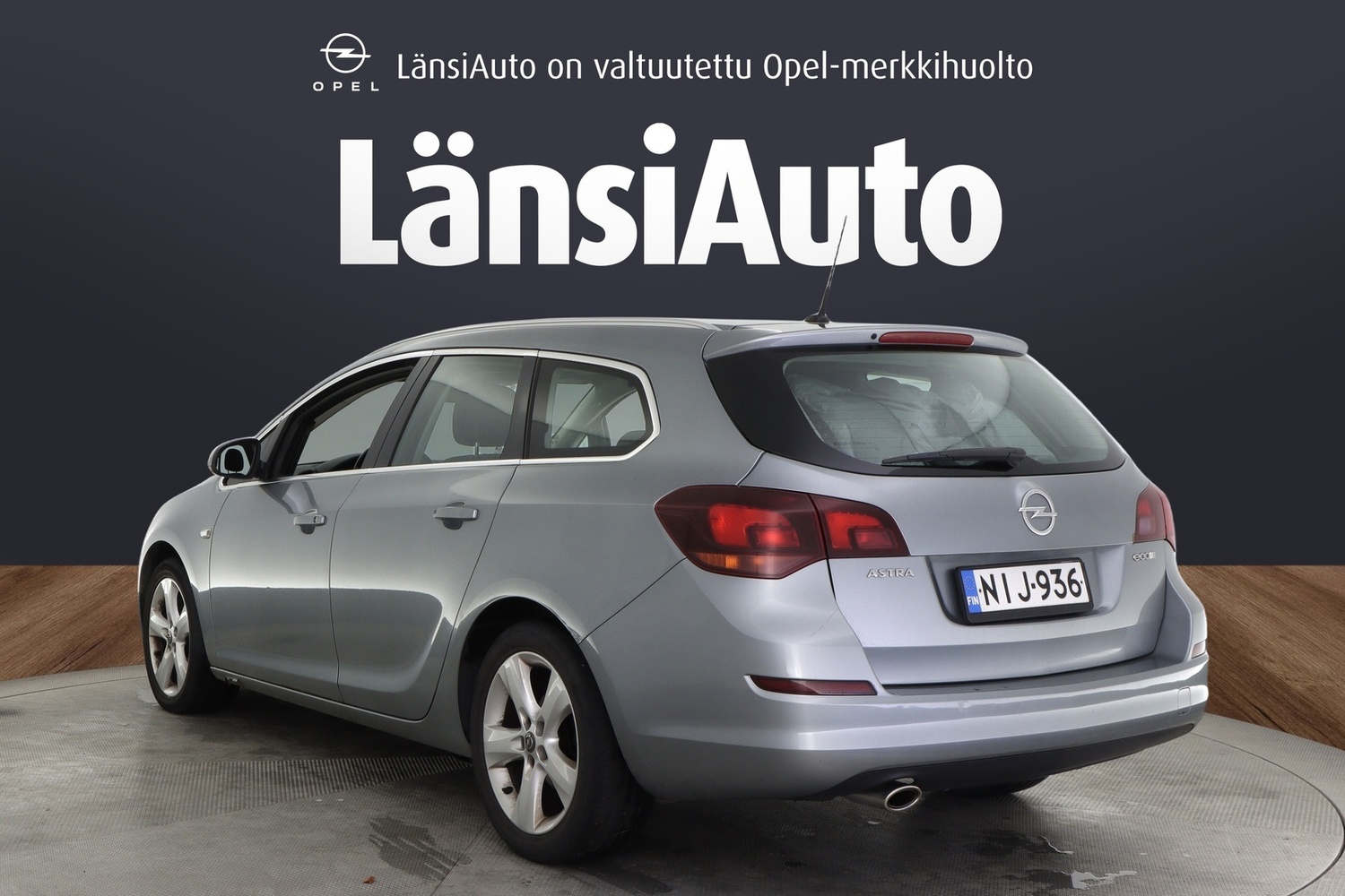 Opel Astra vaihtoauto