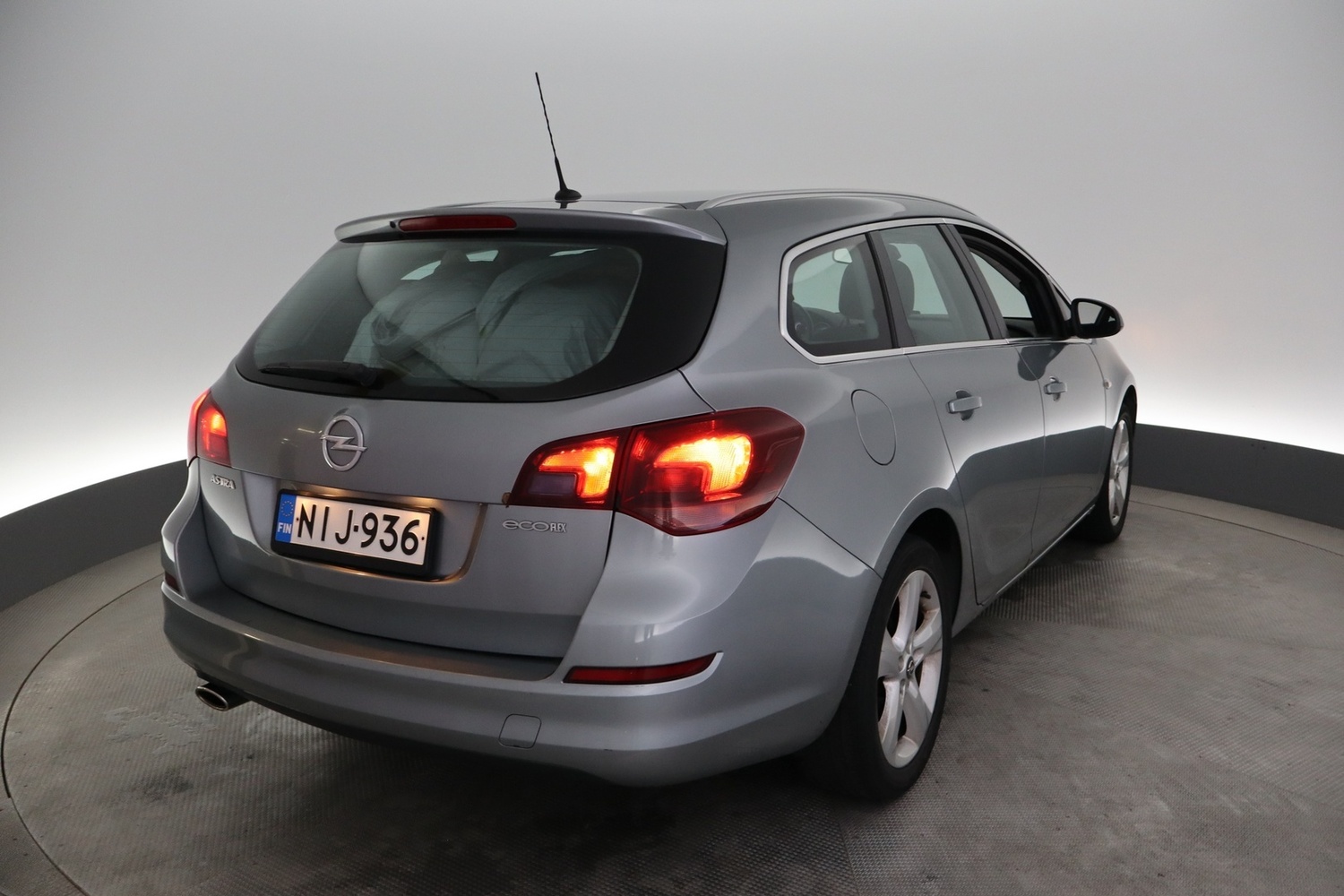 Opel Astra vaihtoauto