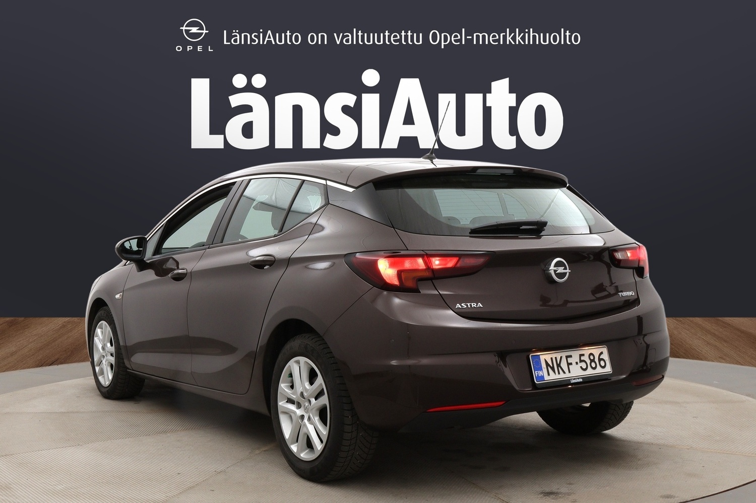 Opel Astra vaihtoauto