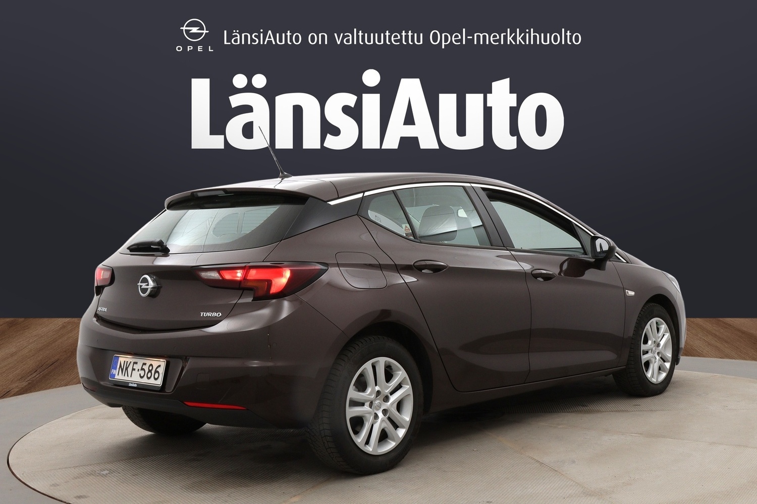Opel Astra vaihtoauto