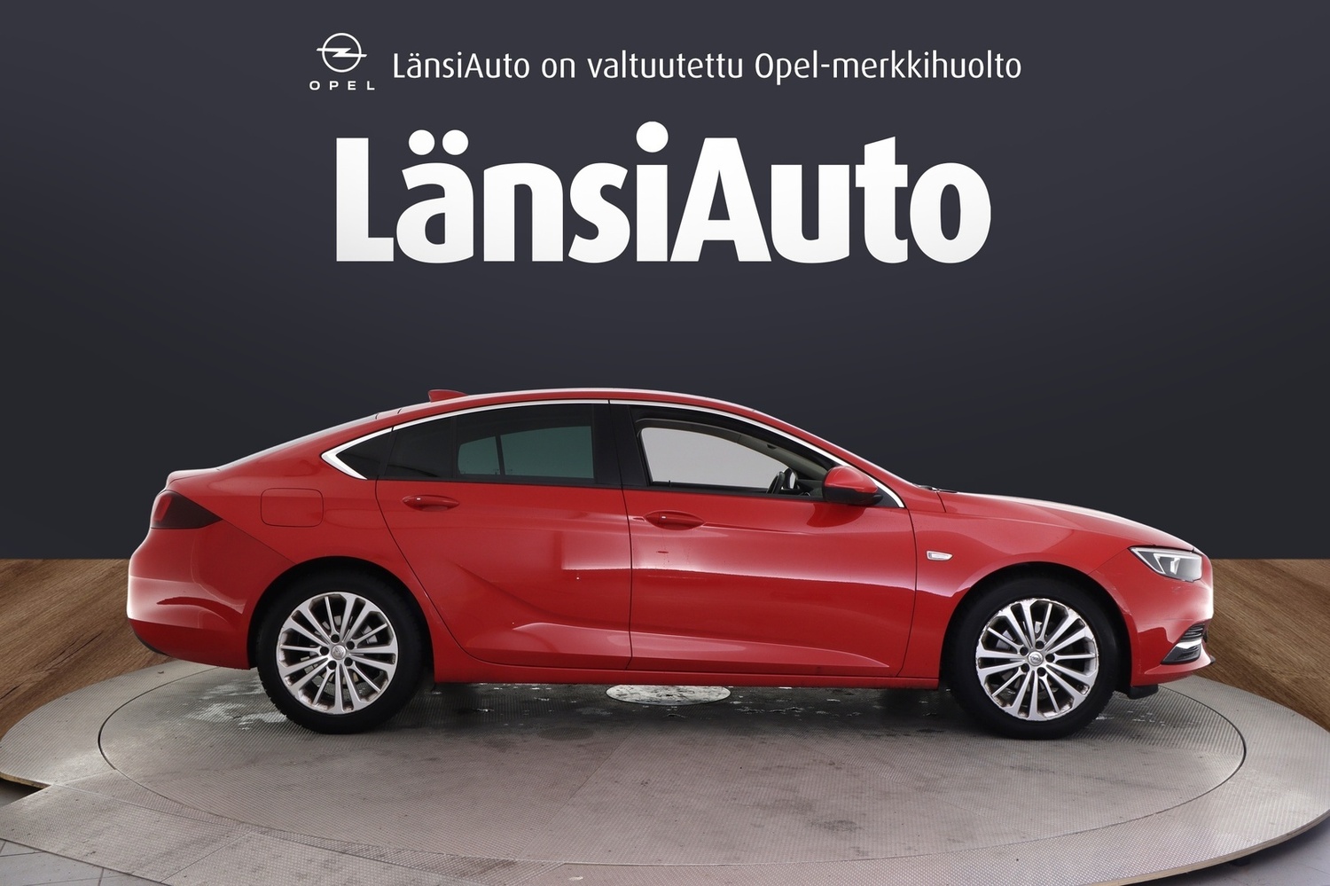 Opel Insignia vaihtoauto