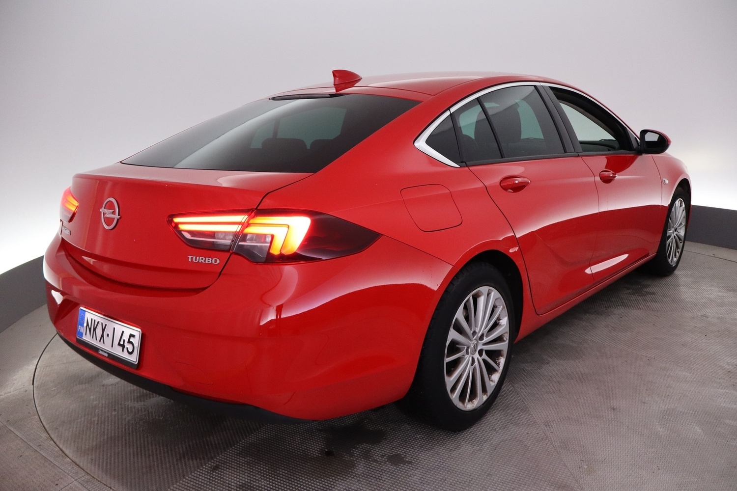 Opel Insignia vaihtoauto
