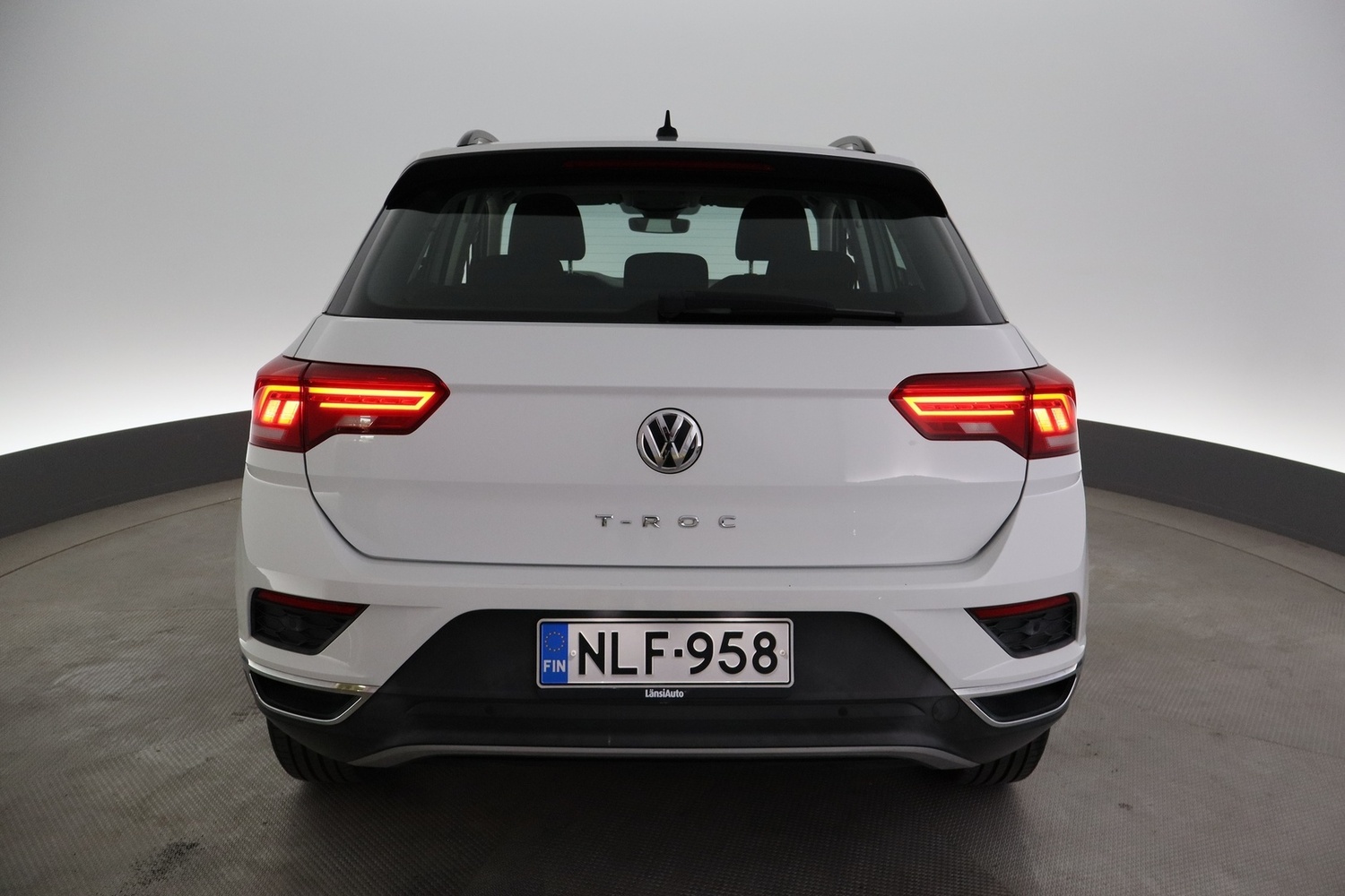 Volkswagen T-Roc vaihtoauto