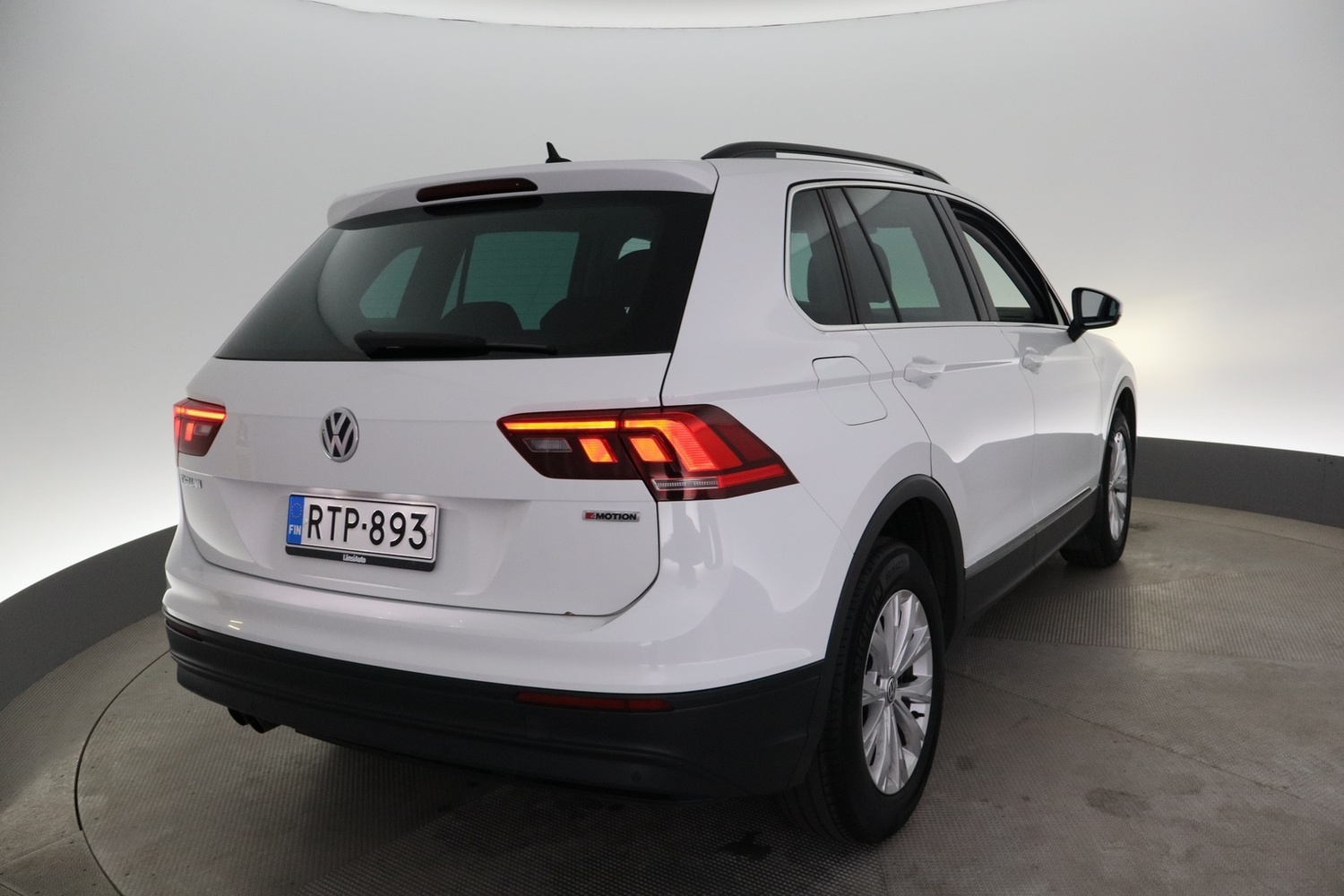 Volkswagen Tiguan vaihtoauto