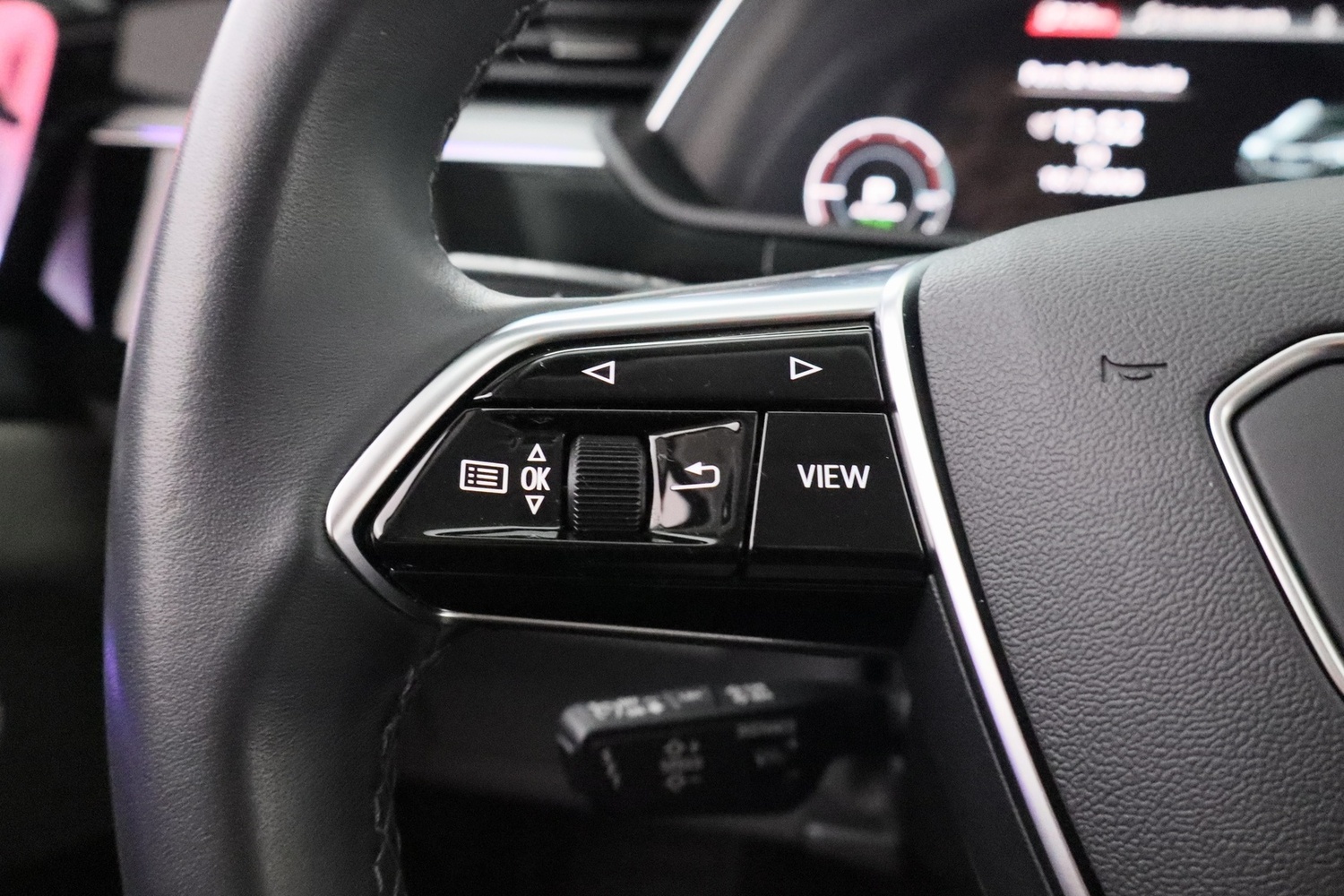 Audi Q8 e-tron vaihtoauto