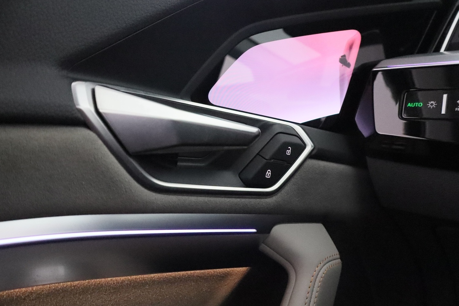 Audi Q8 e-tron vaihtoauto