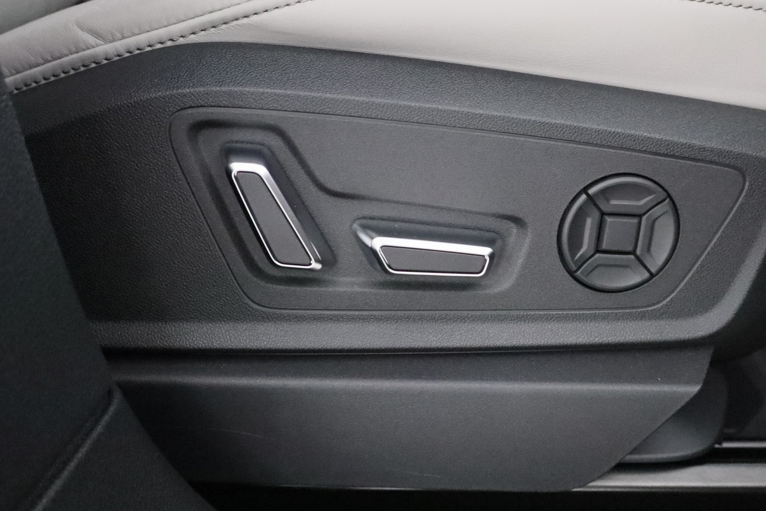 Audi Q8 e-tron vaihtoauto