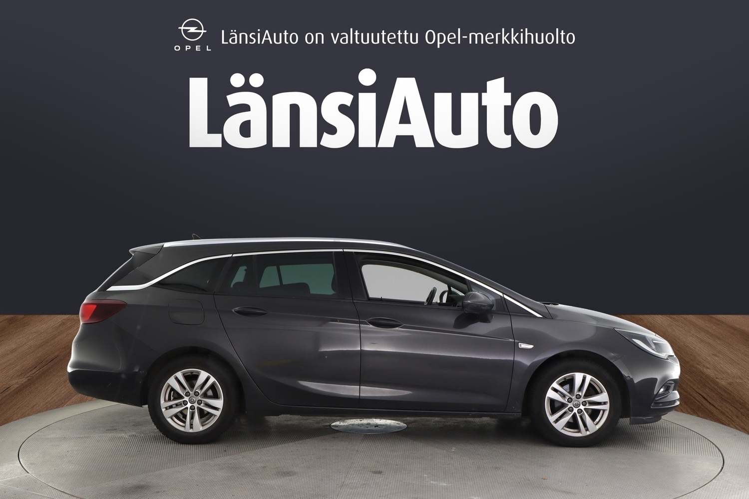 Opel Astra vaihtoauto