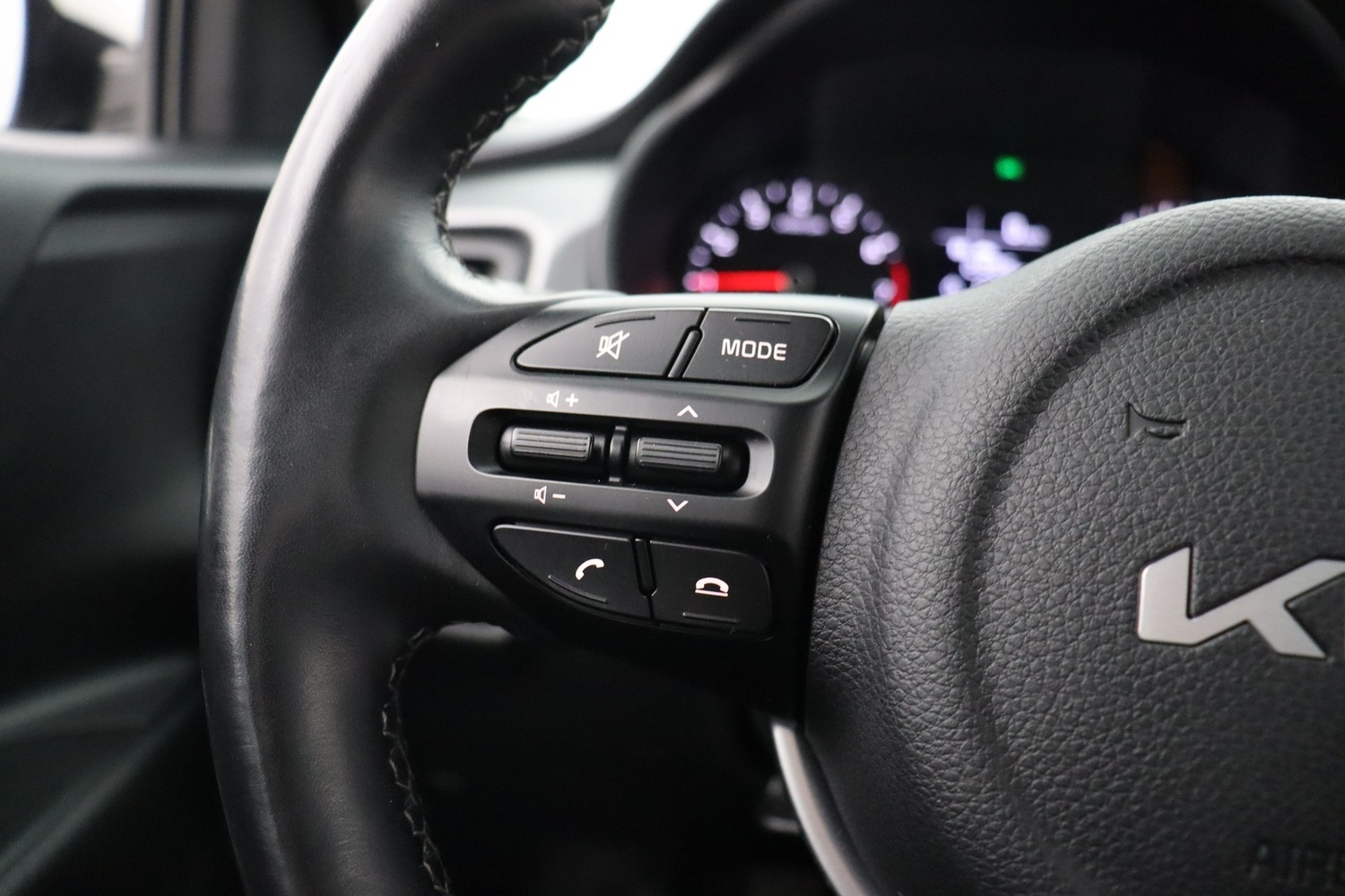 Kia Rio vaihtoauto