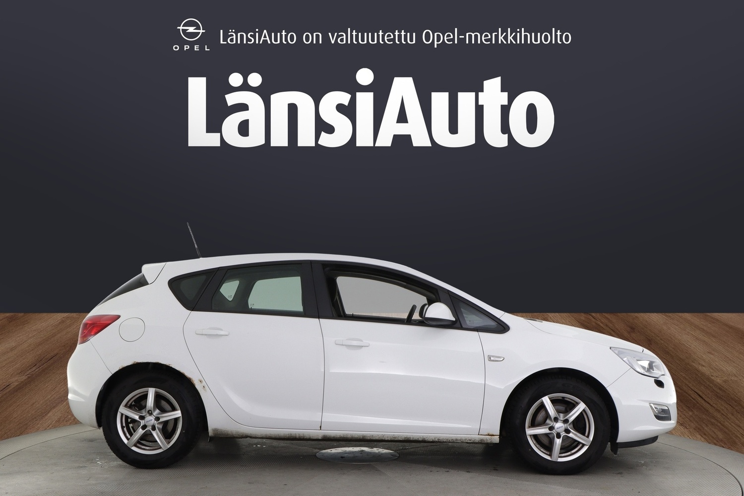 Opel Astra vaihtoauto