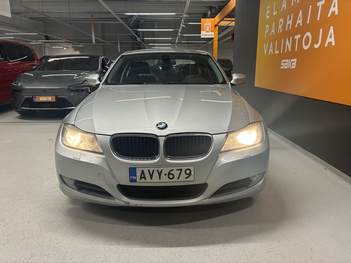 BMW 320 vaihtoauto