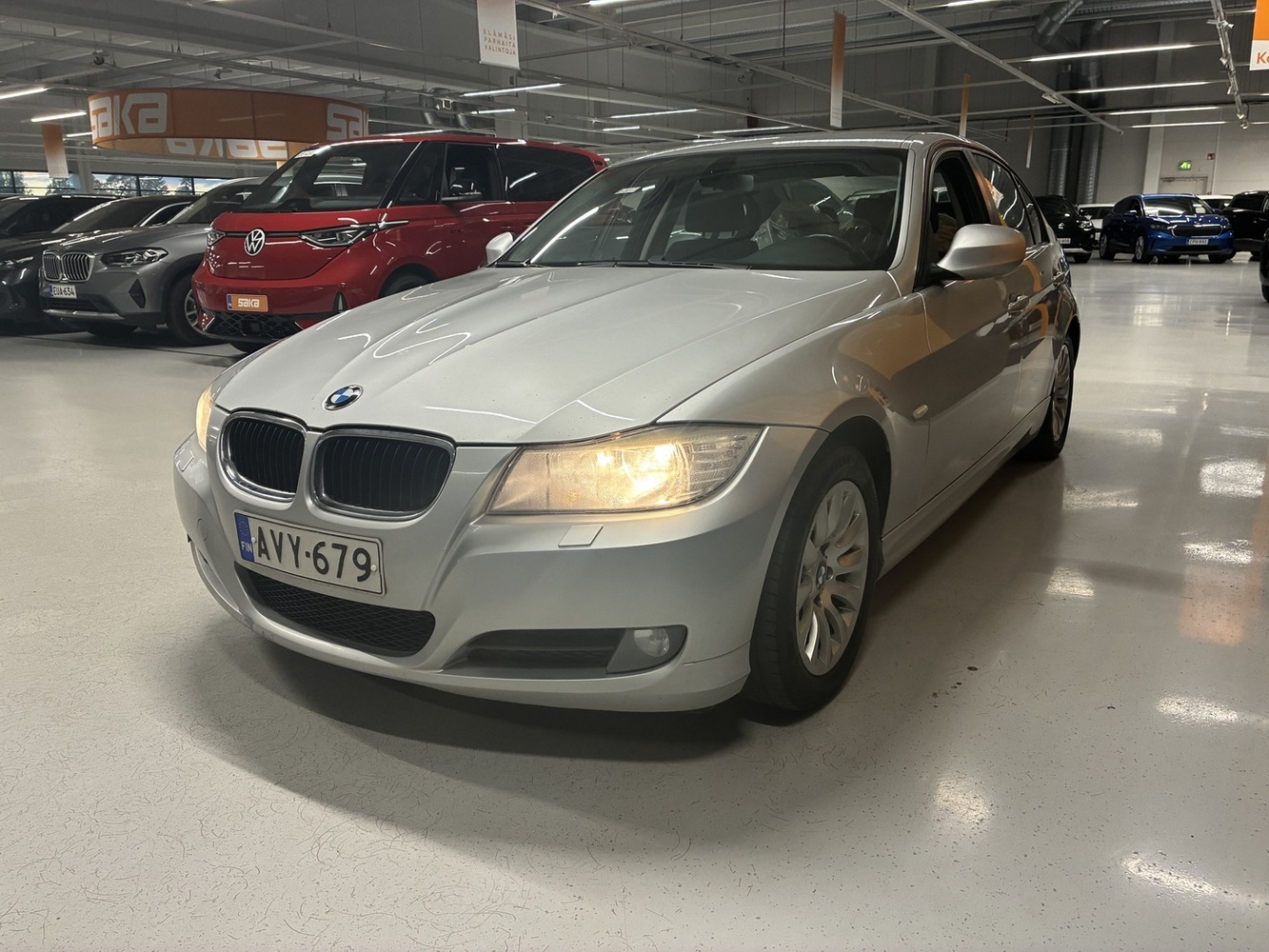 BMW 320 vaihtoauto