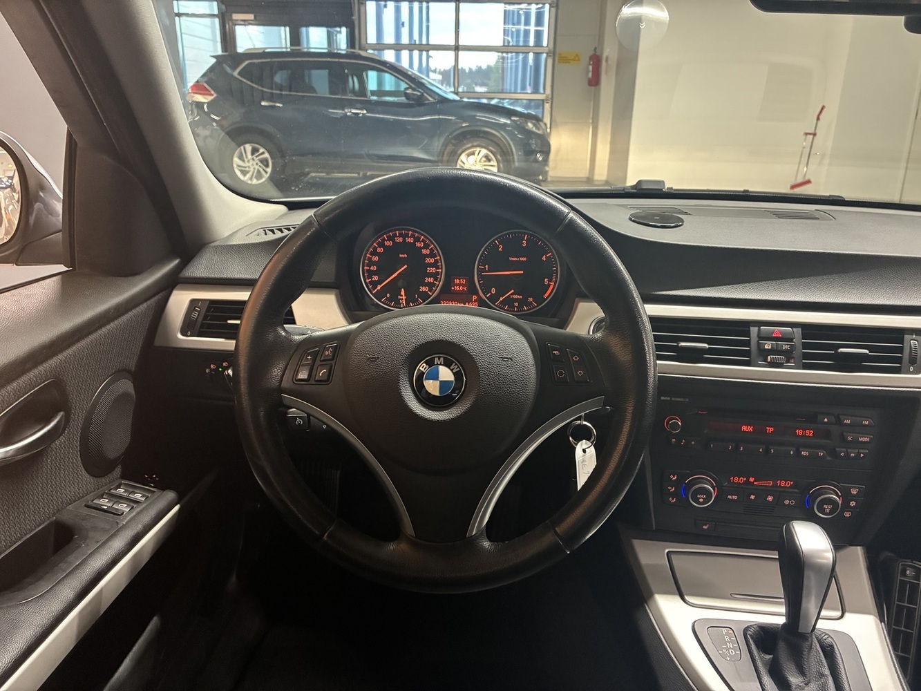 BMW 320 vaihtoauto