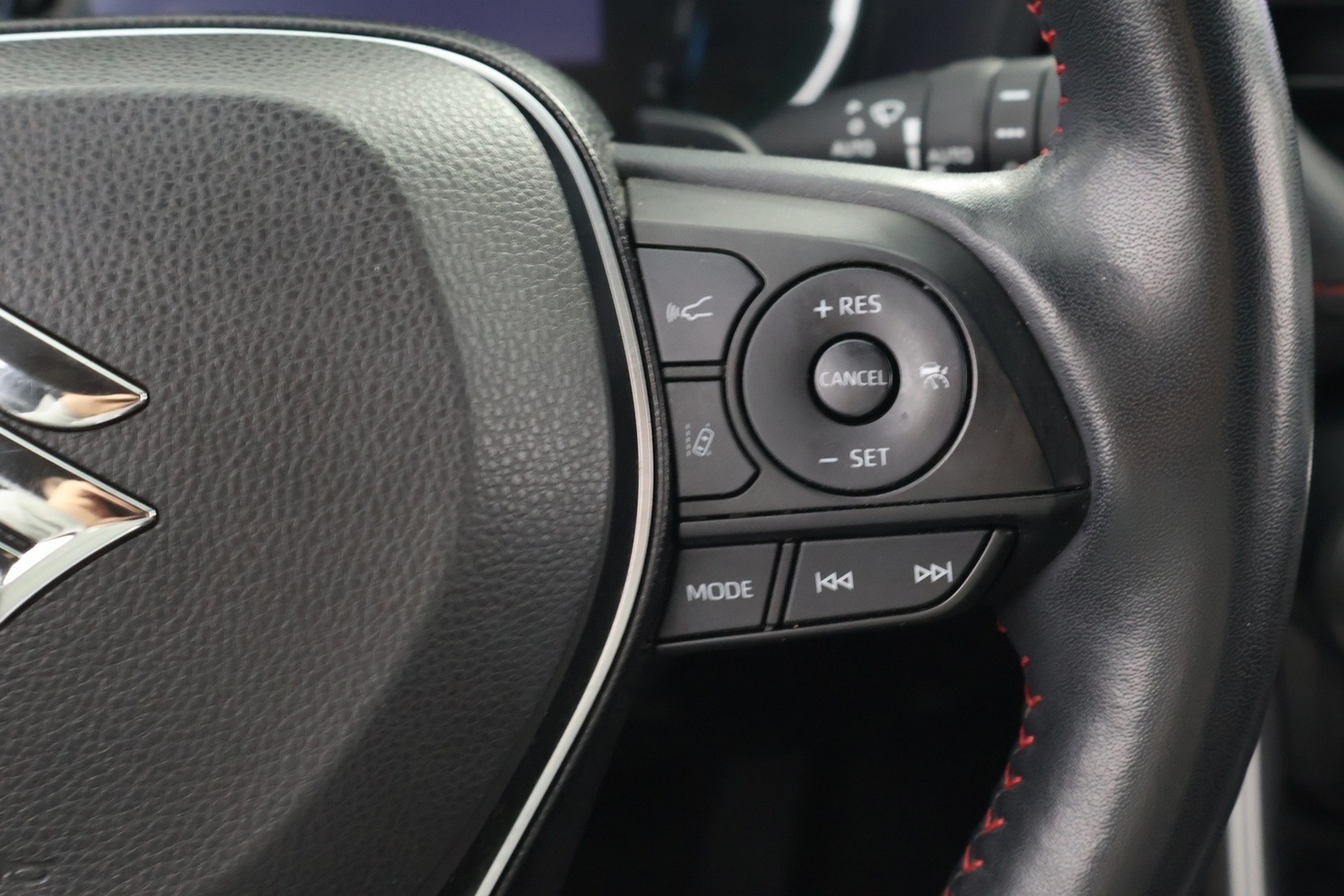 Suzuki Across vaihtoauto