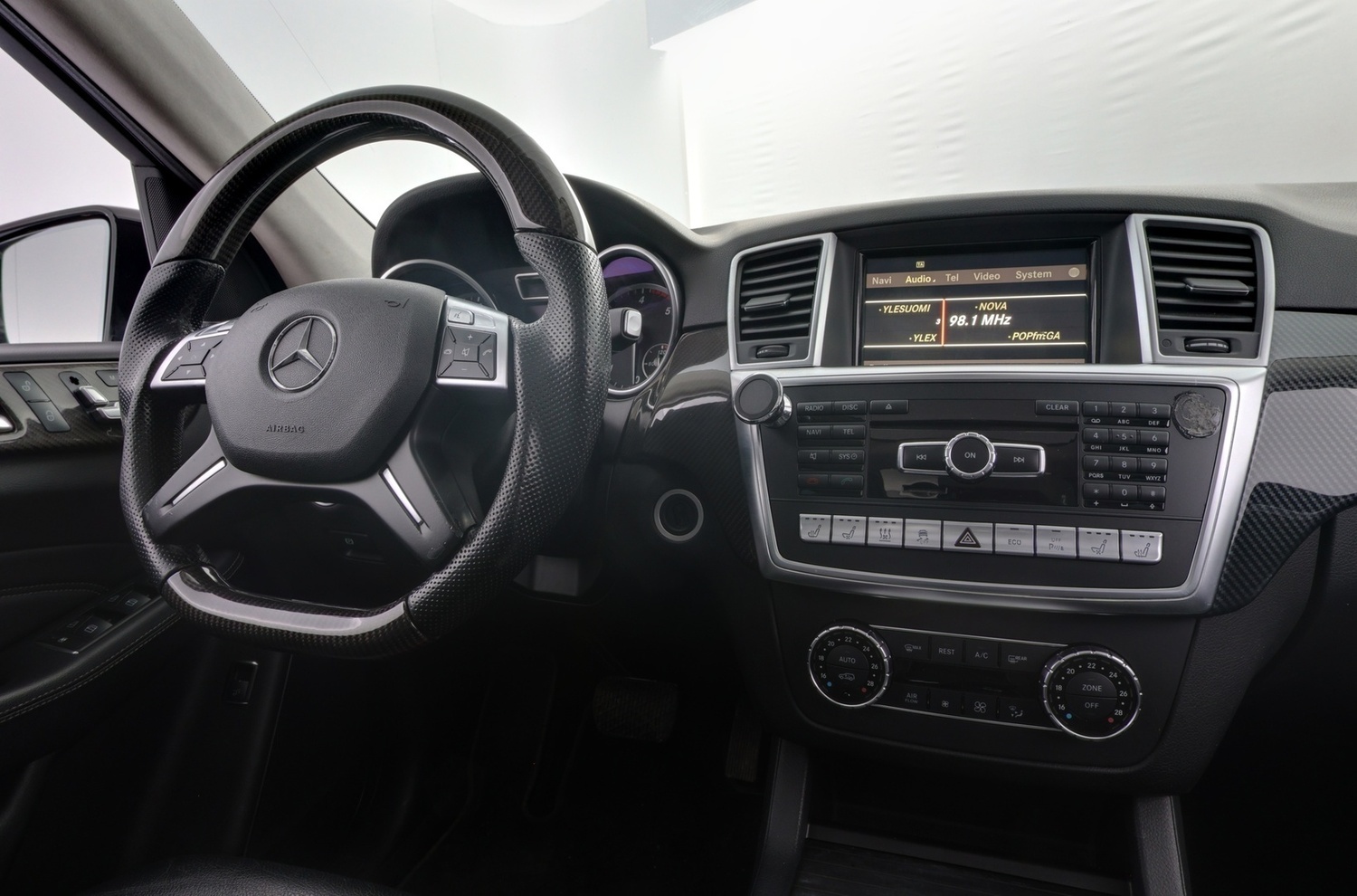 Mercedes-Benz ML vaihtoauto