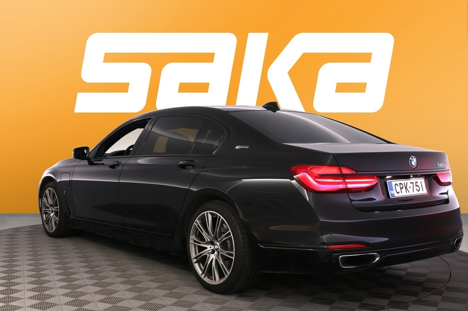 BMW 740 vaihtoauto