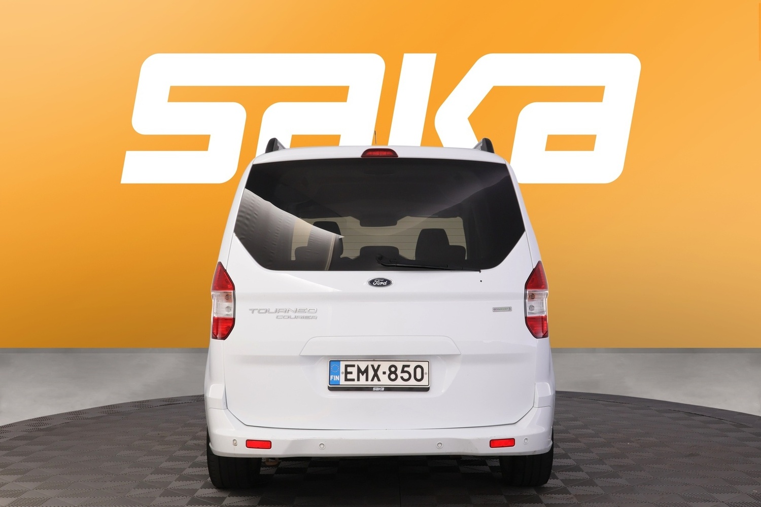 Ford Tourneo Courier vaihtoauto