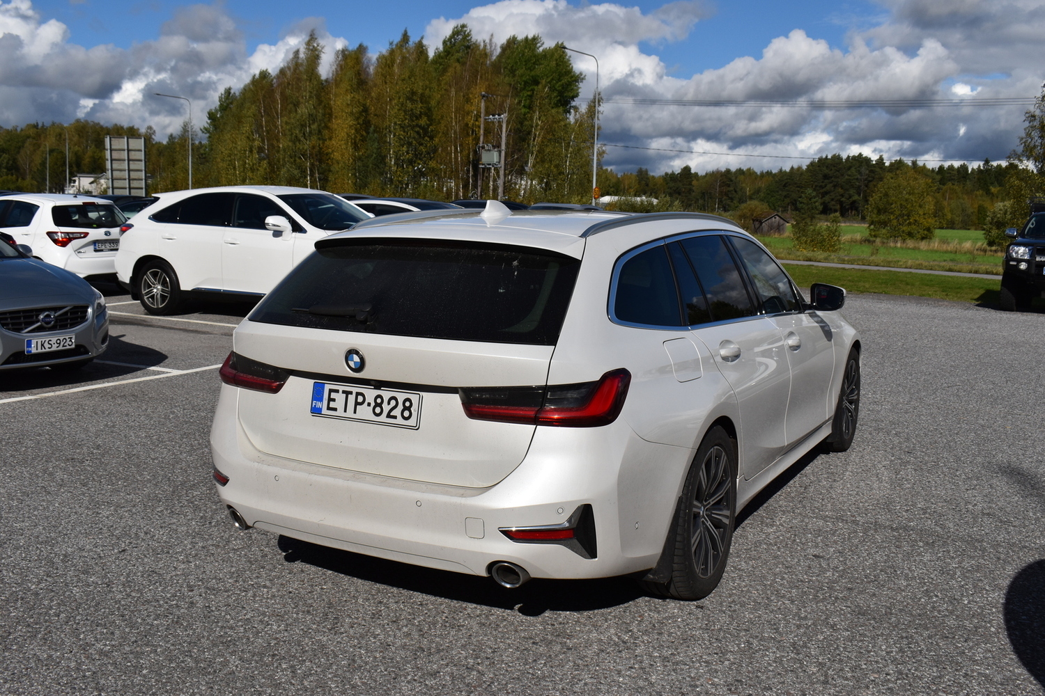 BMW 320 vaihtoauto