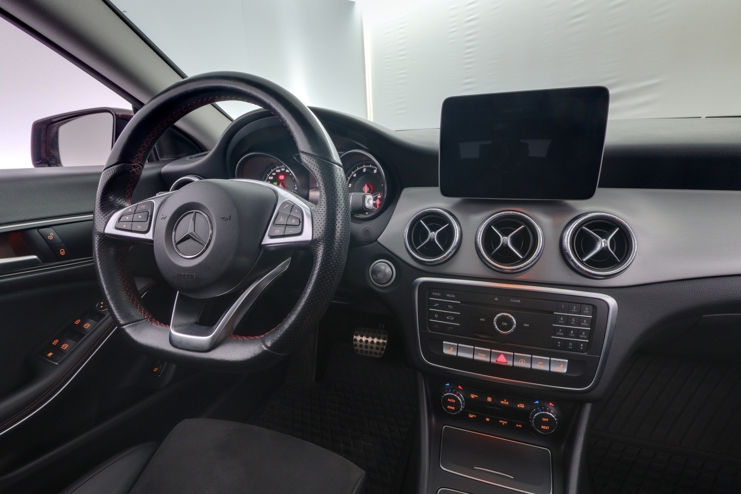Mercedes-Benz CLA-sarja vaihtoauto