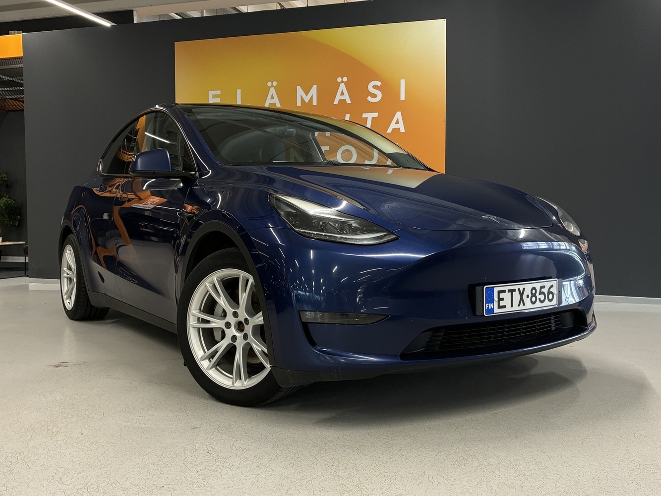 Tesla Model Y vaihtoauto