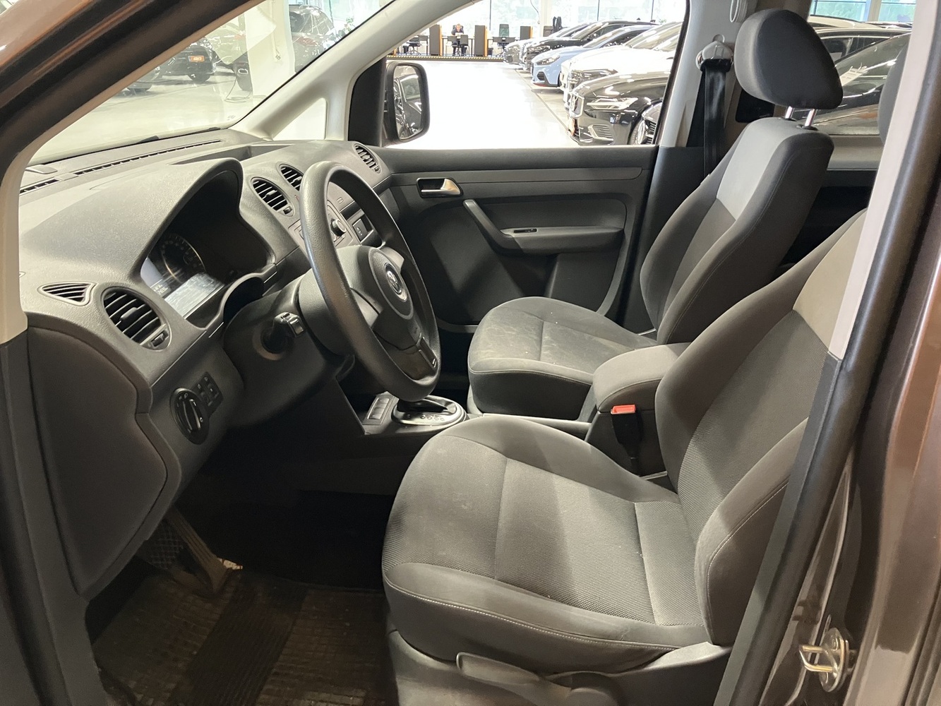 Volkswagen Caddy Maxi vaihtoauto