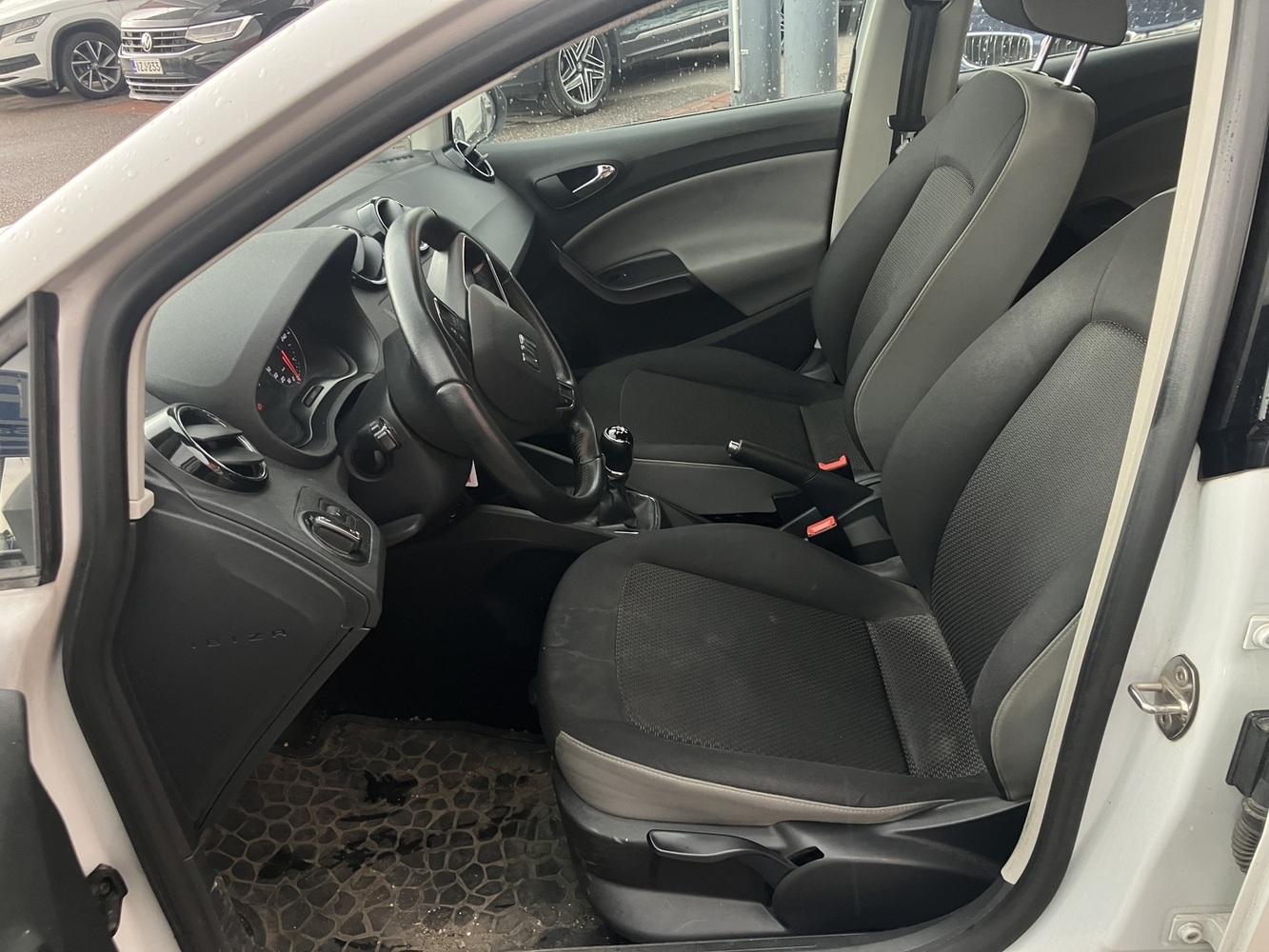 SEAT Ibiza vaihtoauto