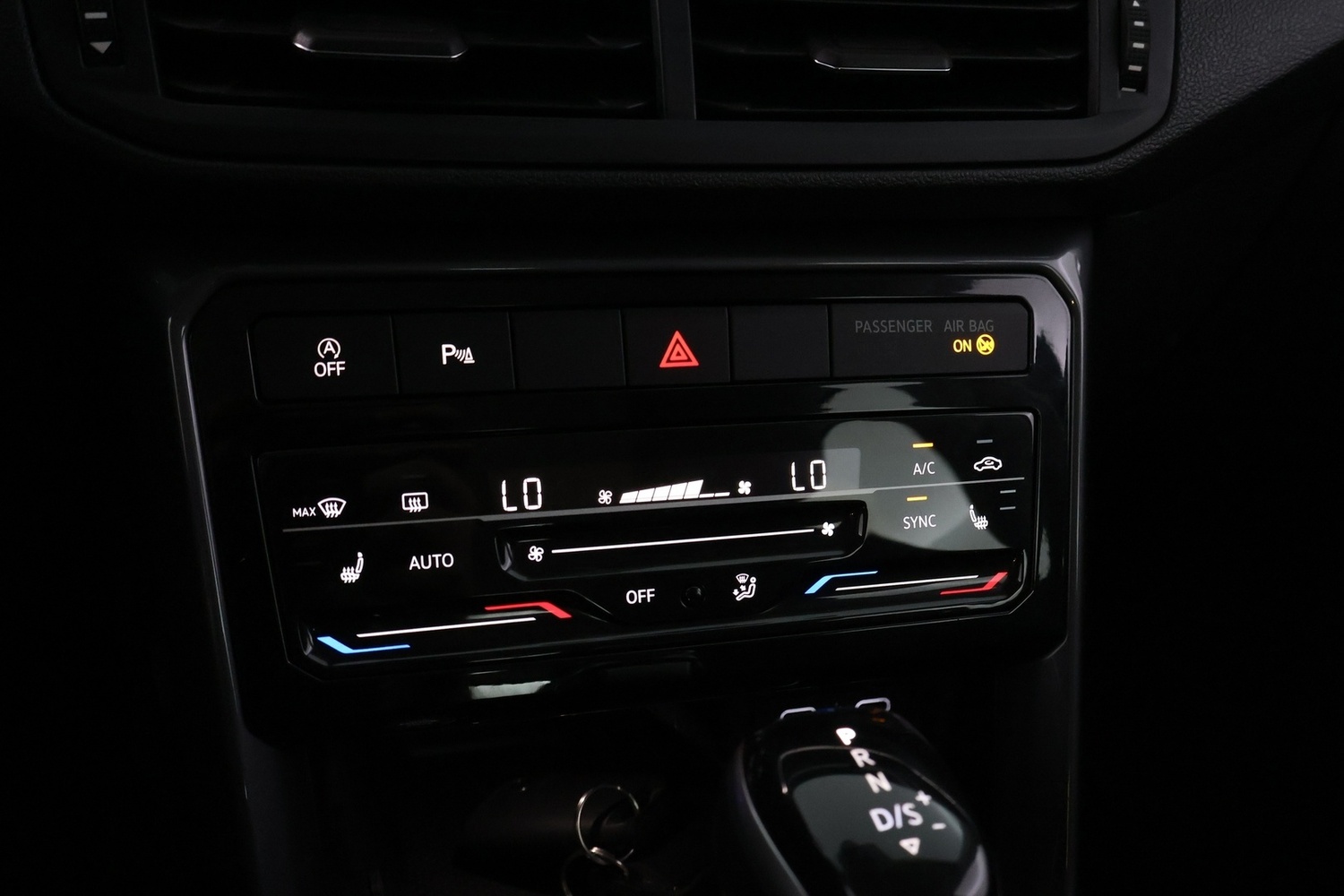 Volkswagen T-Cross vaihtoauto