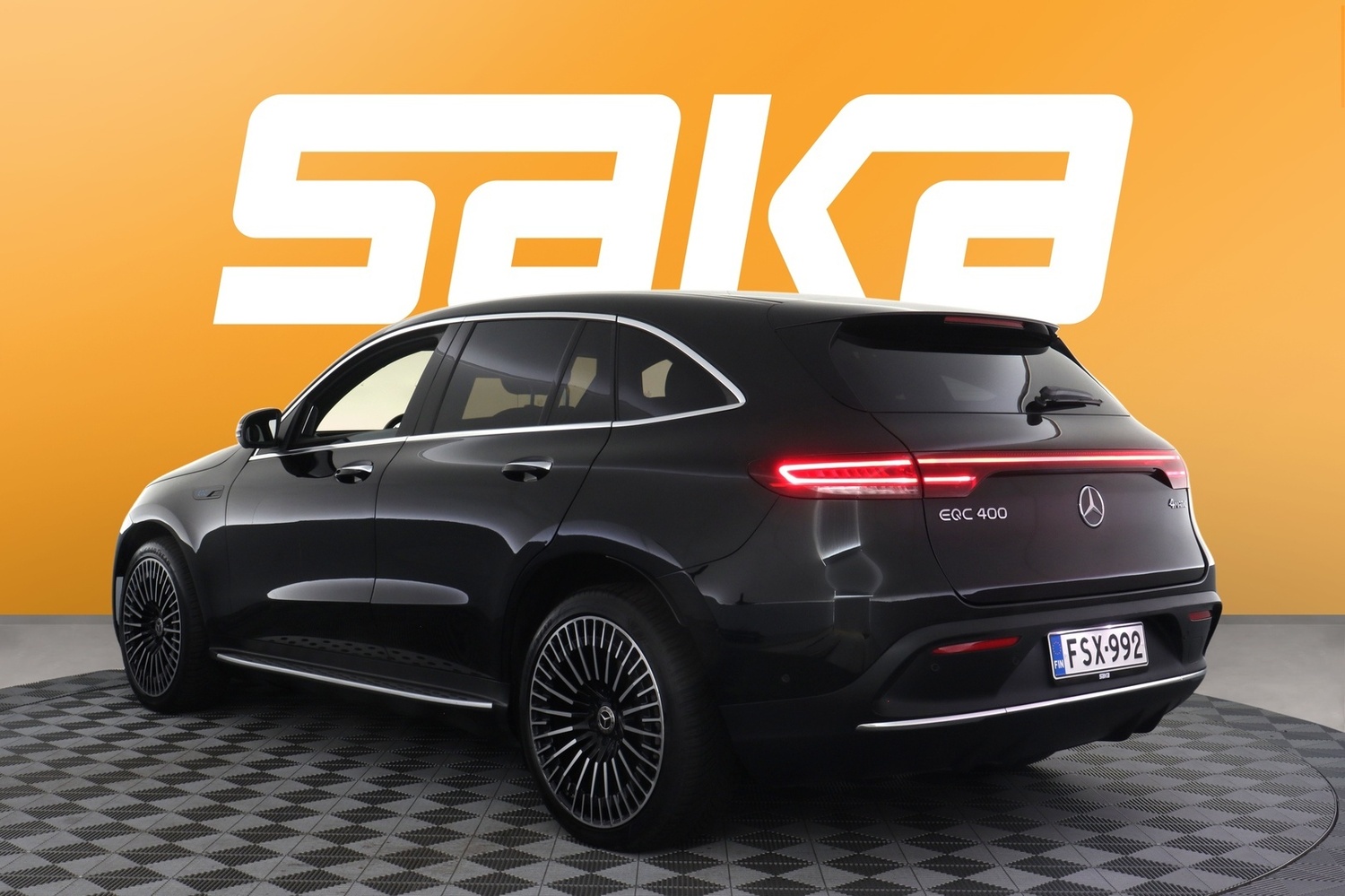Mercedes-Benz EQC vaihtoauto