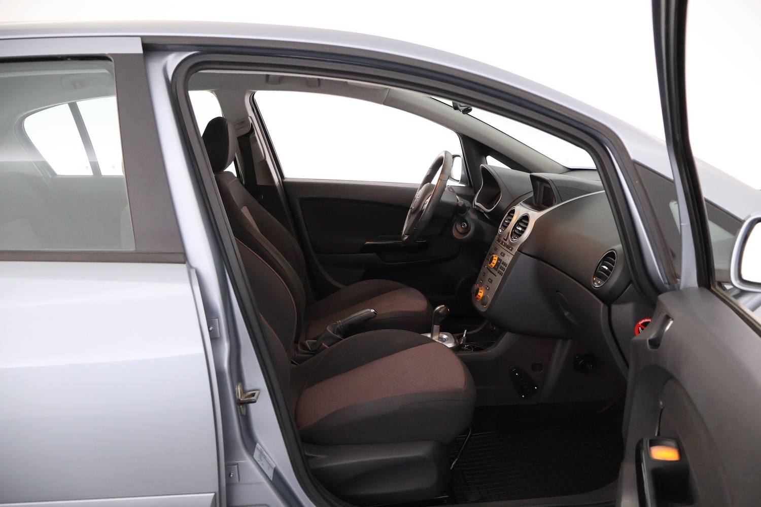 Opel Corsa vaihtoauto