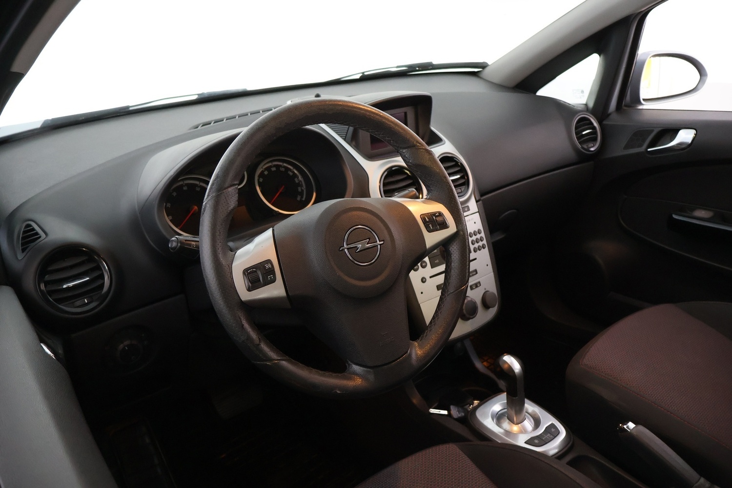 Opel Corsa vaihtoauto