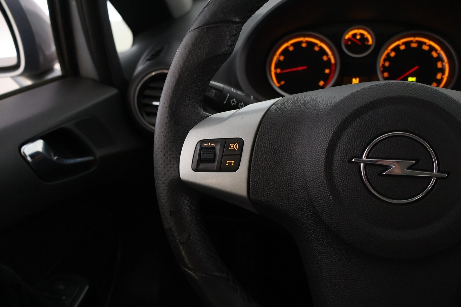 Opel Corsa vaihtoauto