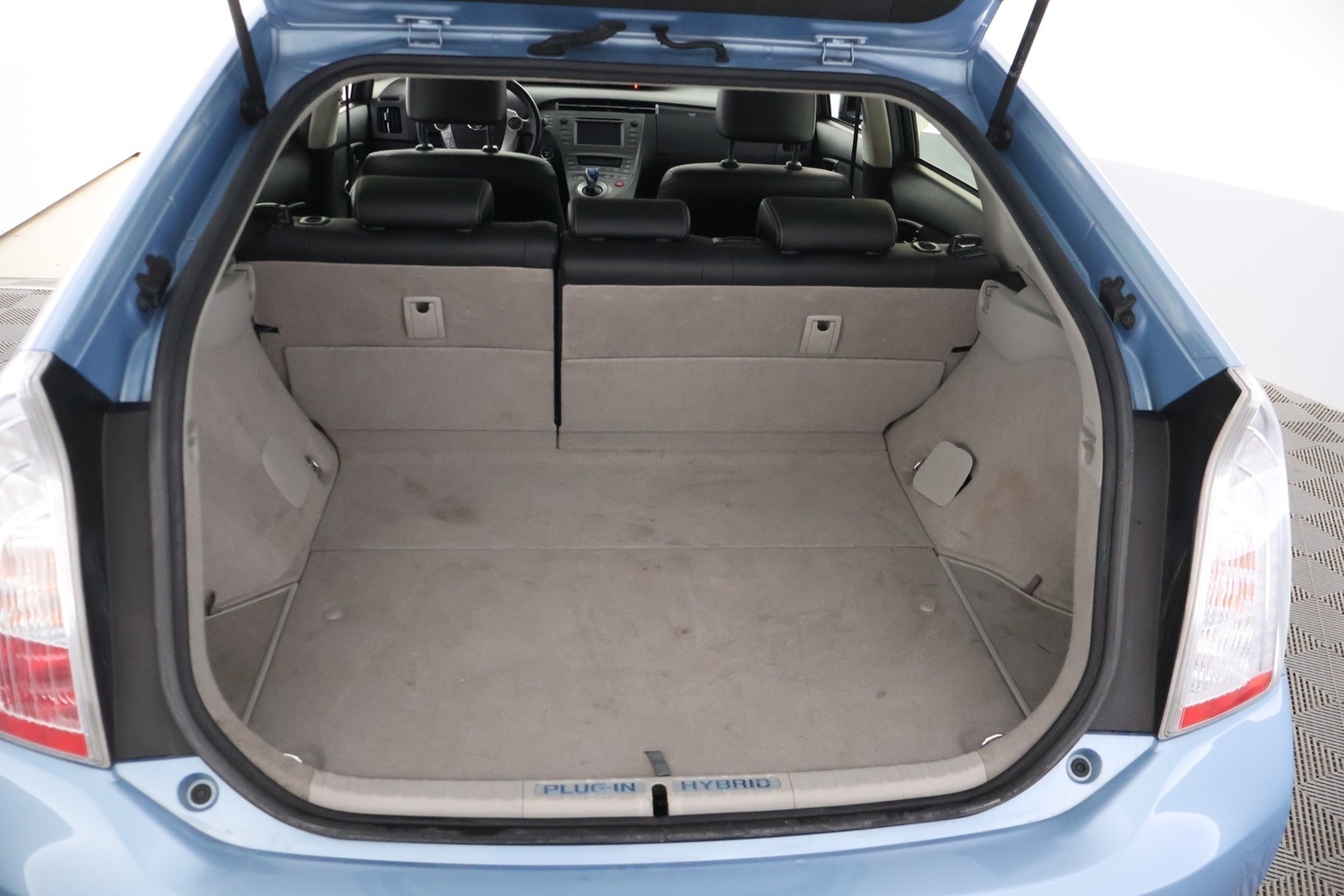 Toyota Prius Plug-in vaihtoauto