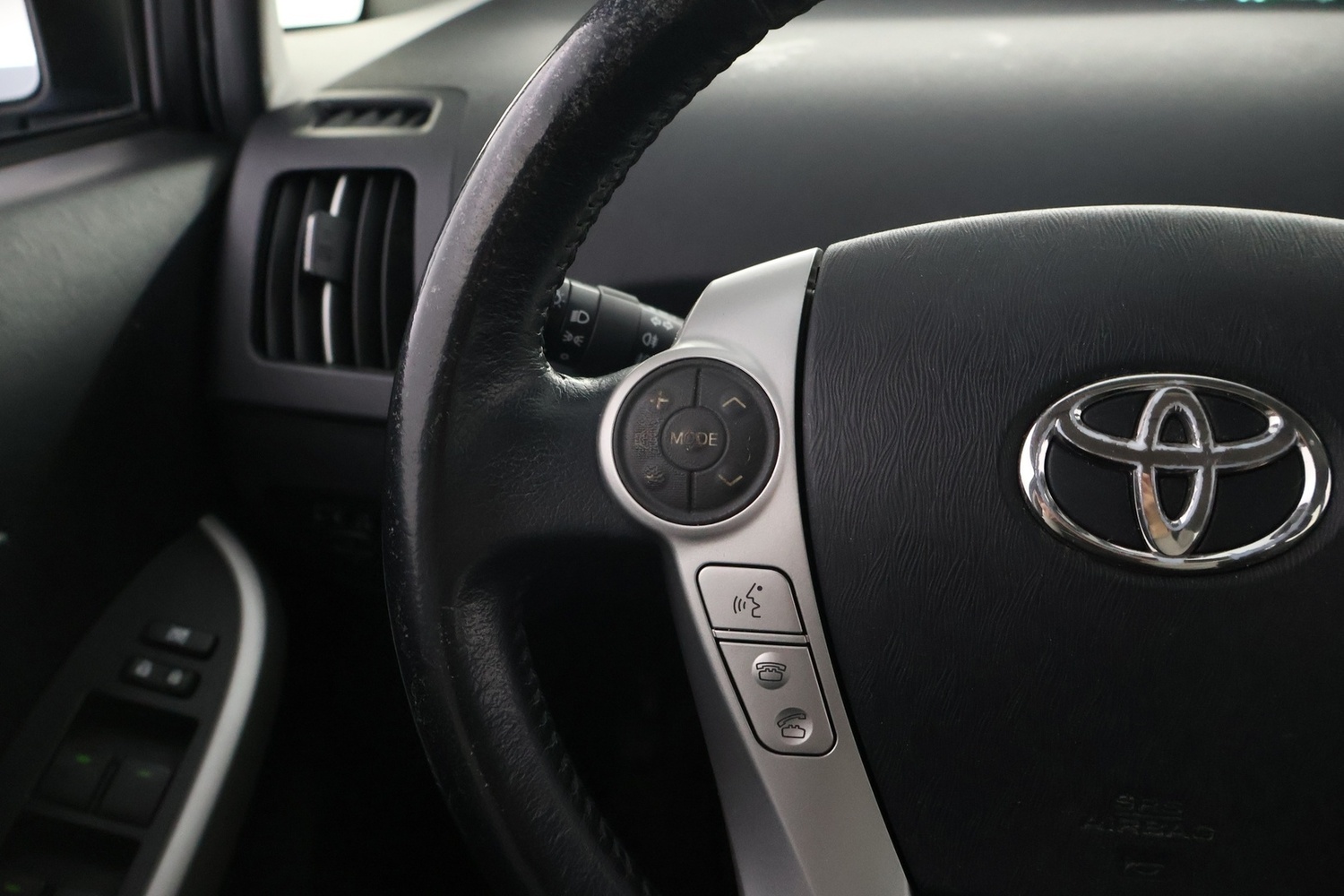 Toyota Prius Plug-in vaihtoauto