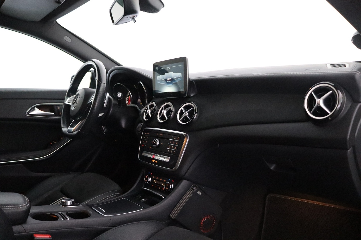 Mercedes-Benz CLA-sarja vaihtoauto