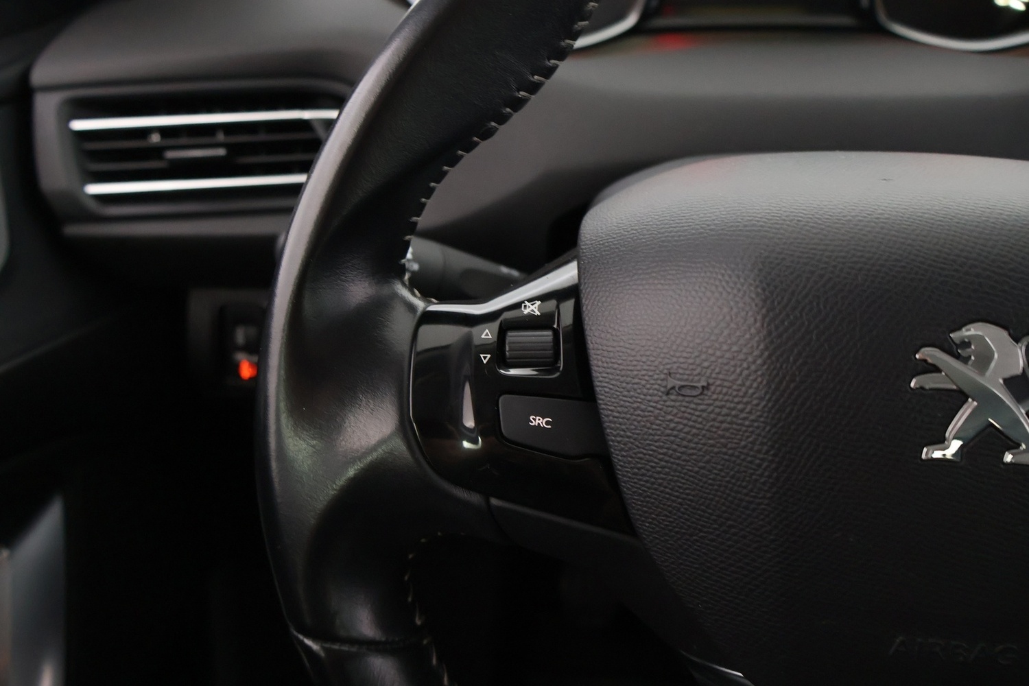Peugeot 308 vaihtoauto