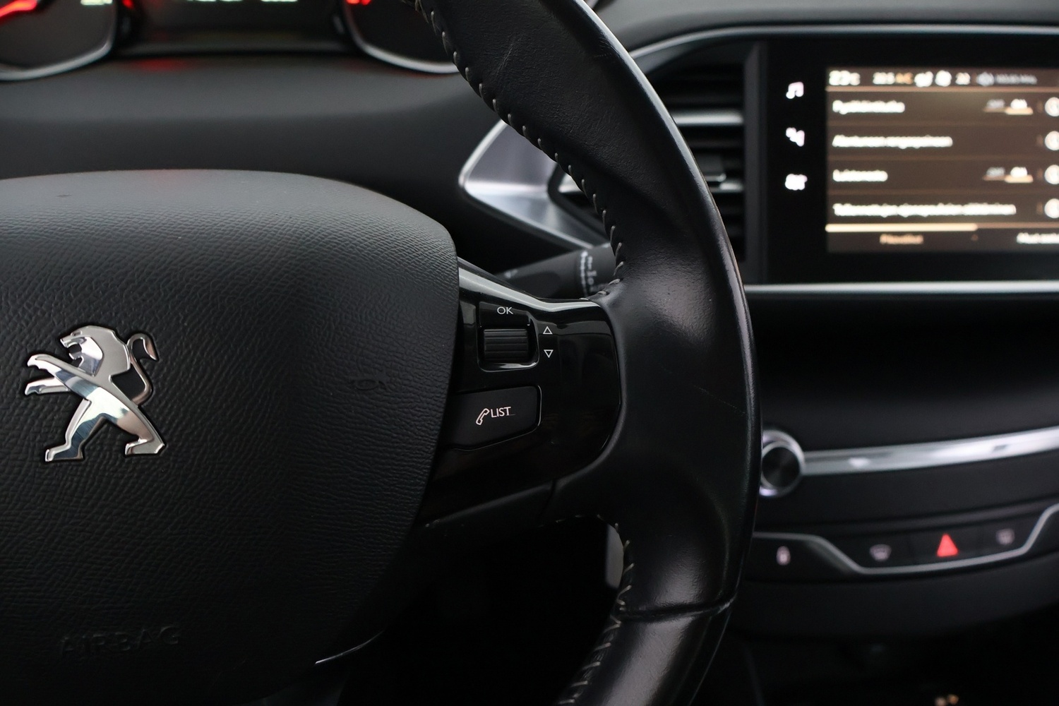 Peugeot 308 vaihtoauto