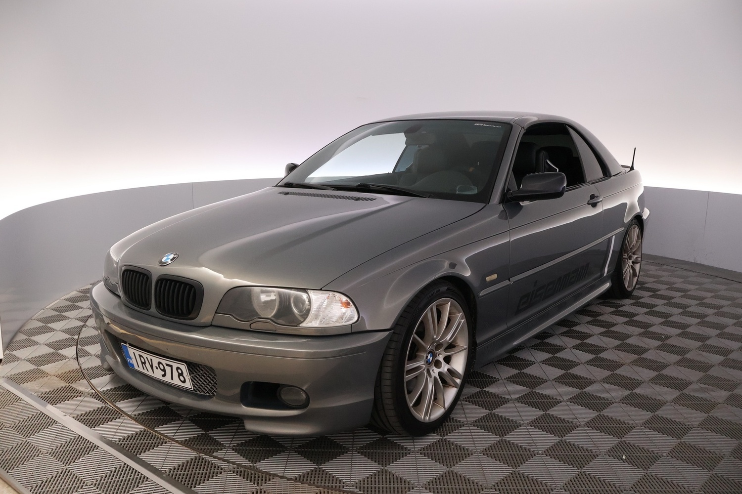 BMW 325 vaihtoauto