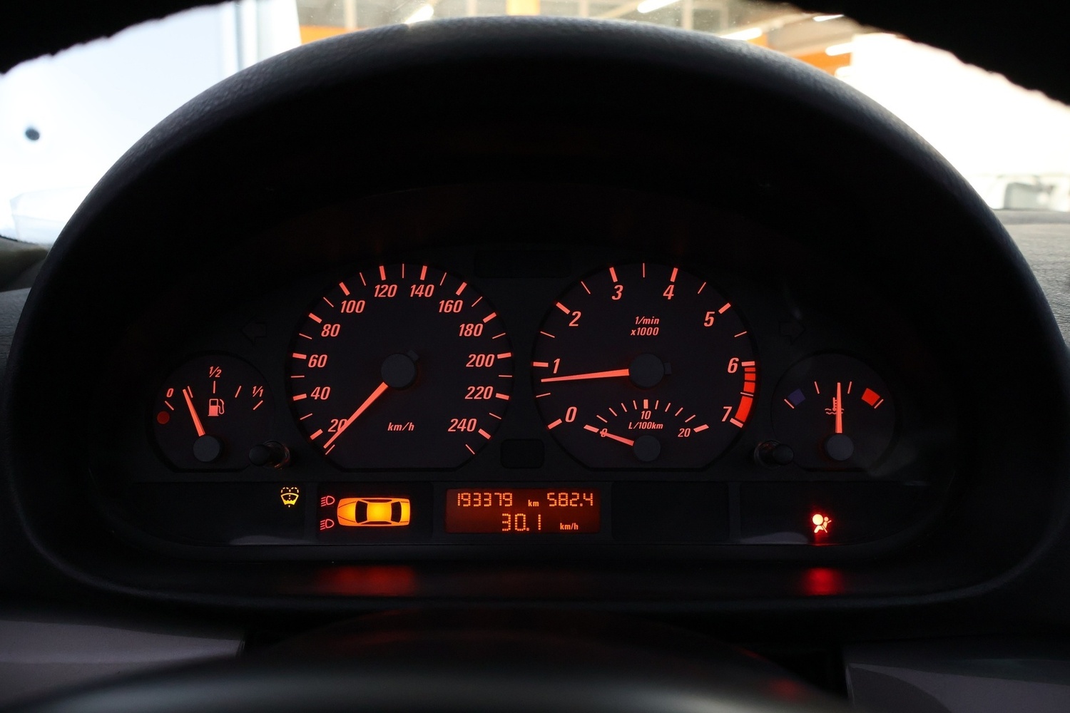 BMW 325 vaihtoauto