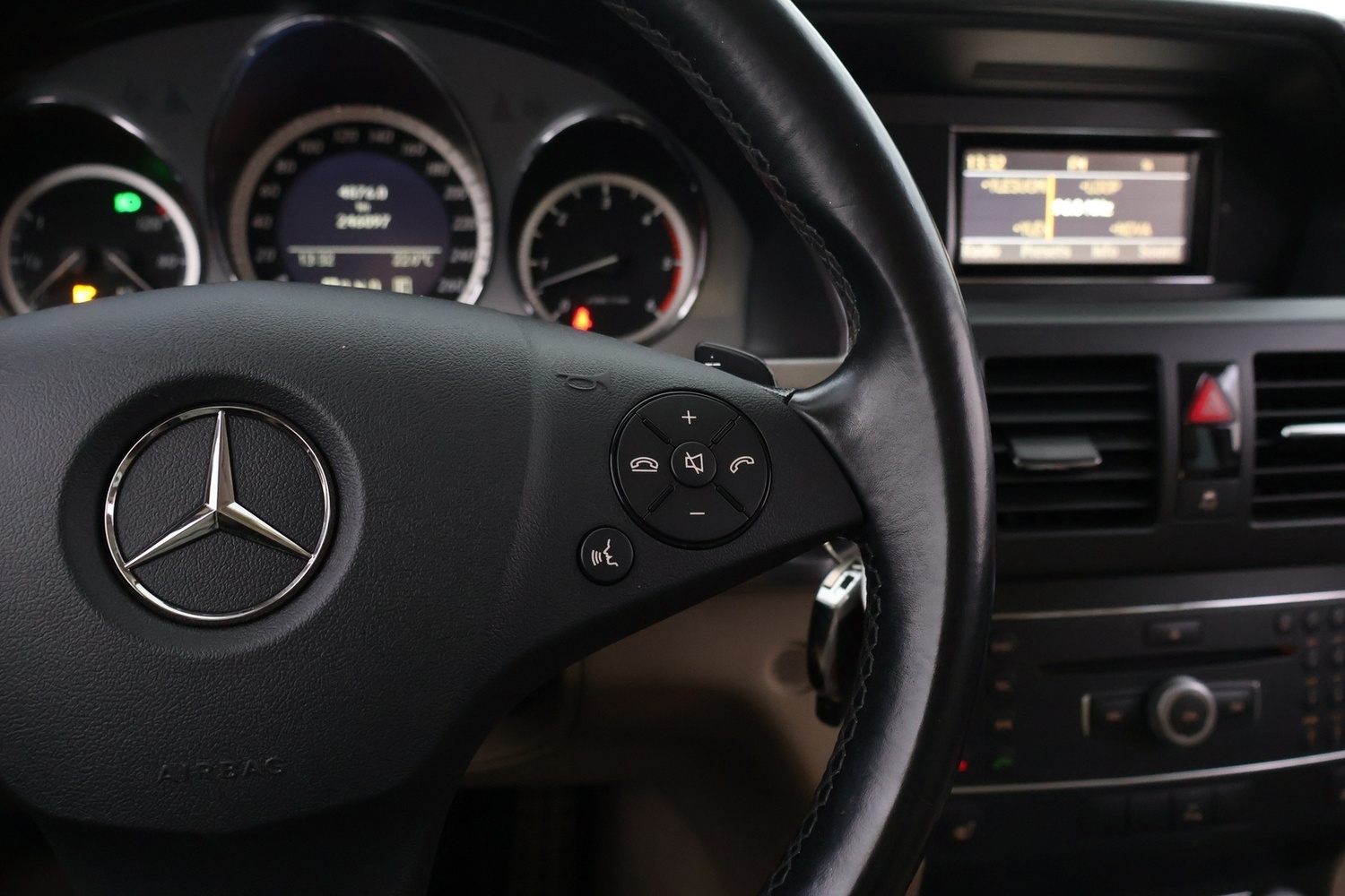 Mercedes-Benz GLK vaihtoauto