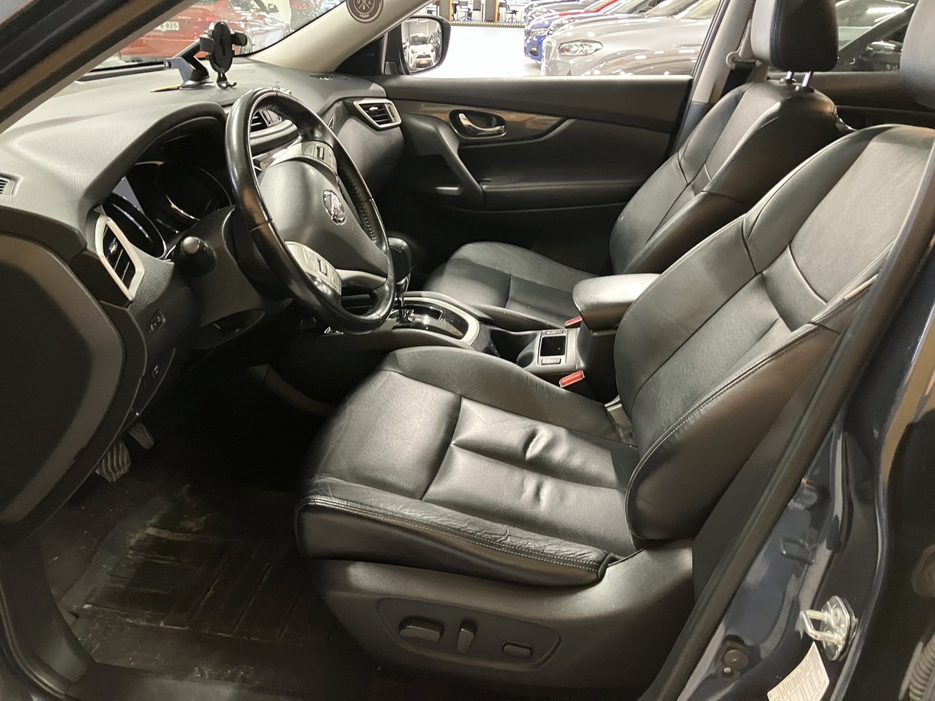 Nissan X-Trail vaihtoauto