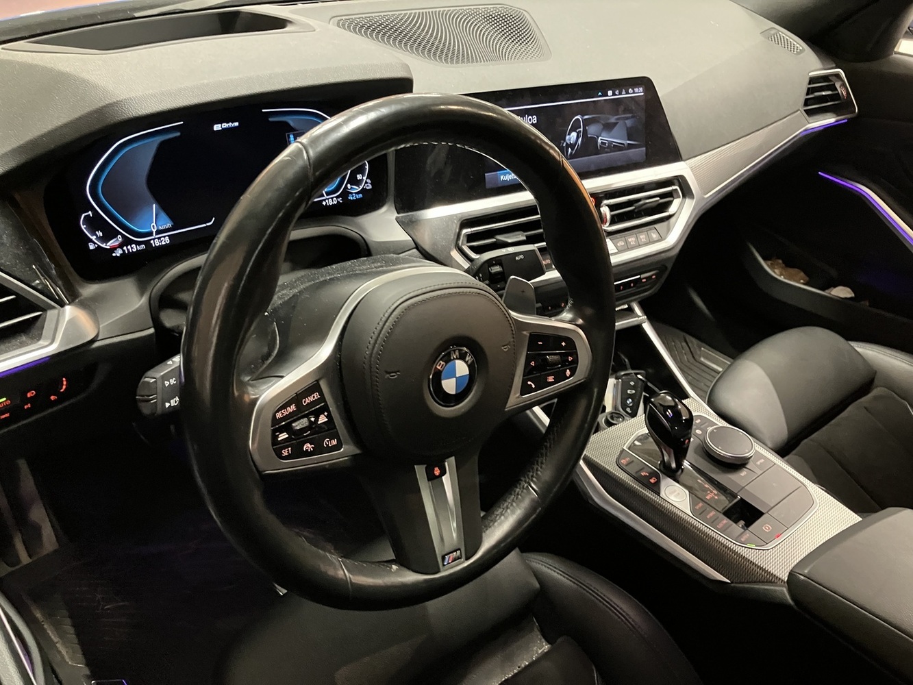 BMW 330 vaihtoauto