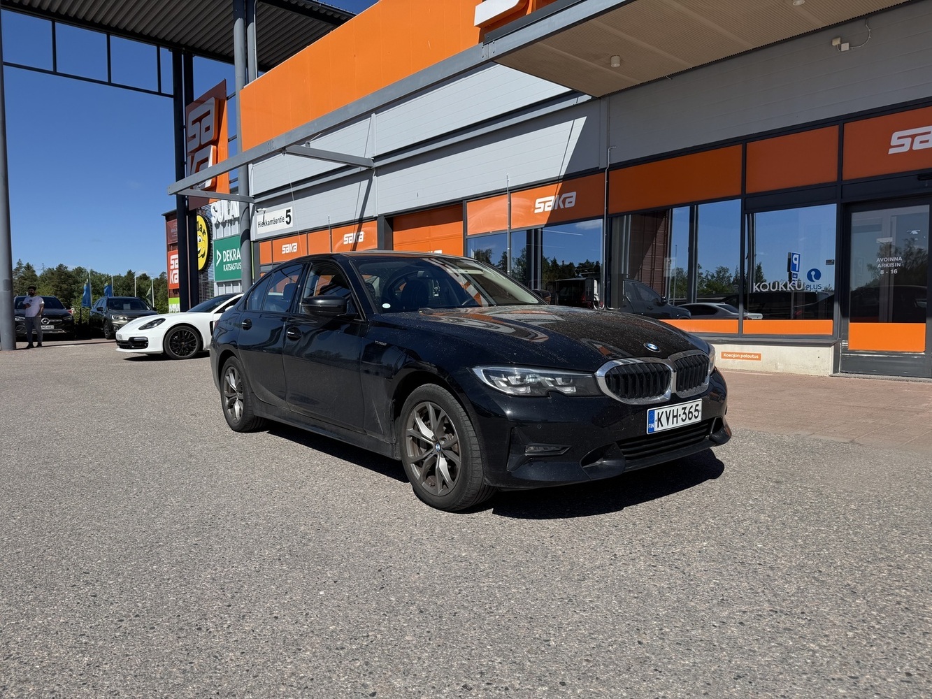 BMW 330 vaihtoauto