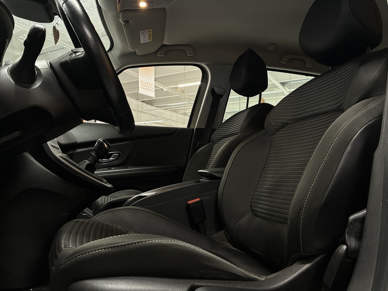 Renault Grand Scénic vaihtoauto