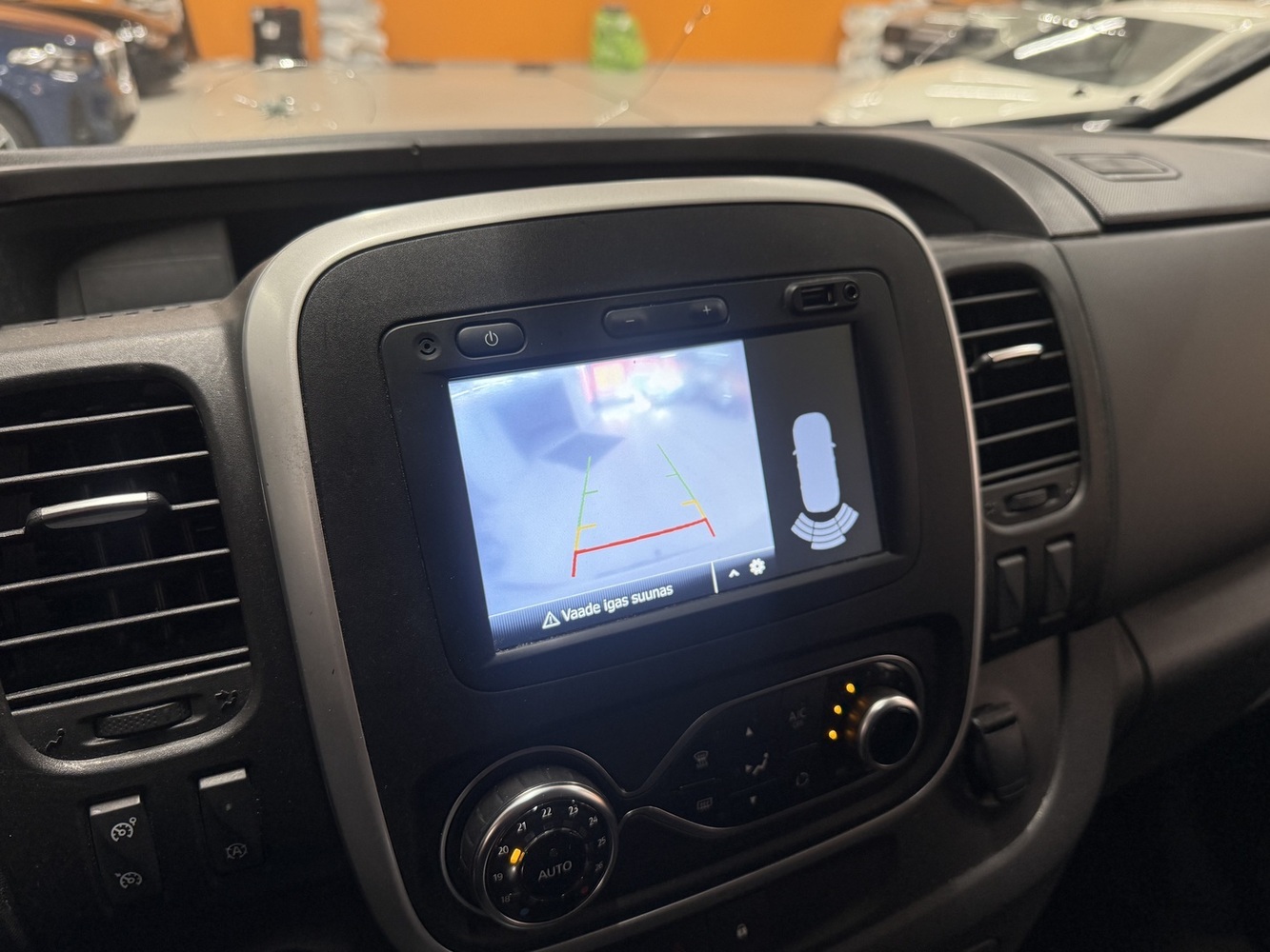Nissan NV300 vaihtoauto