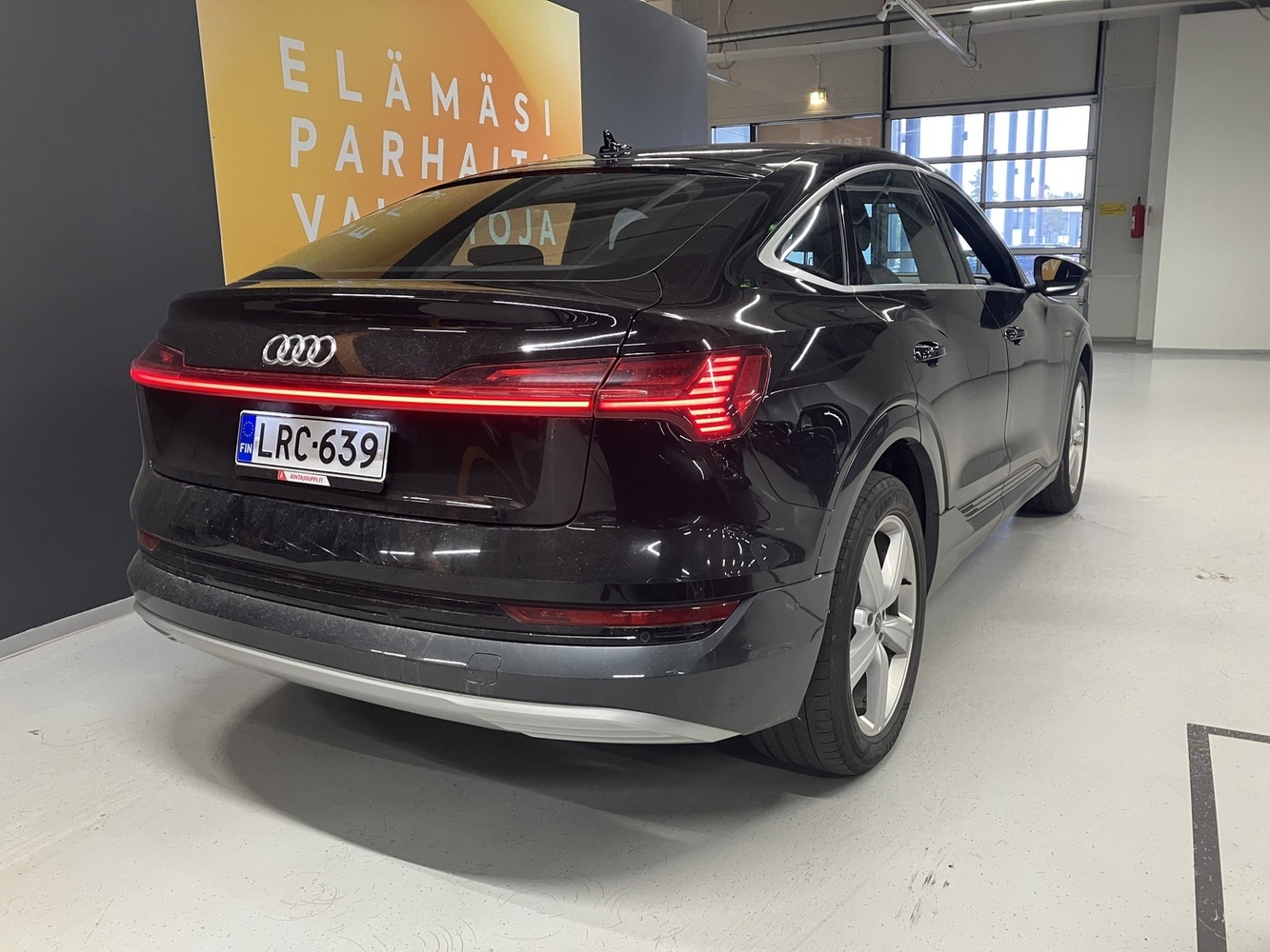 Audi e-tron vaihtoauto